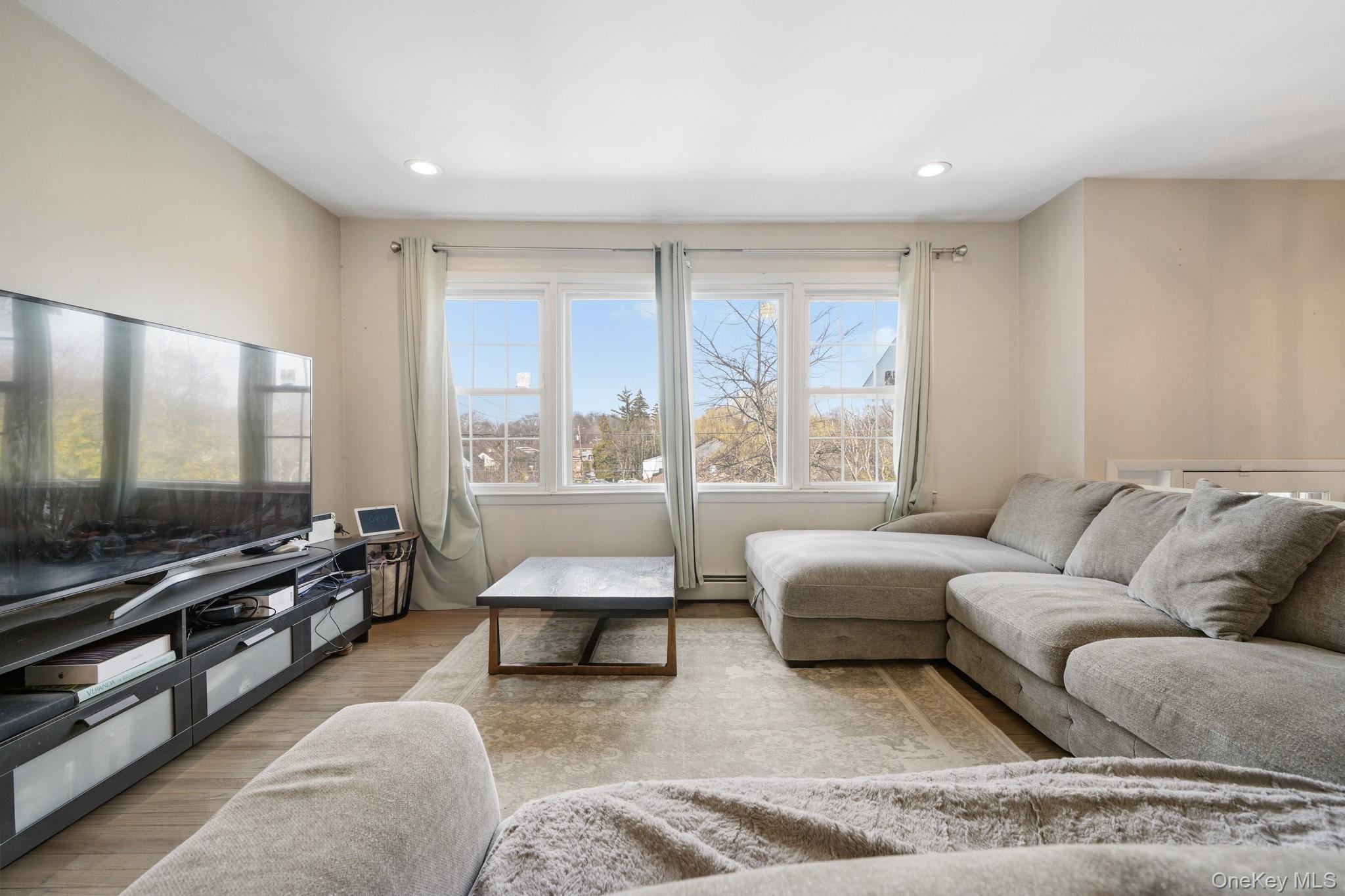 14 Dickinson Avenue – For Sale photo 3