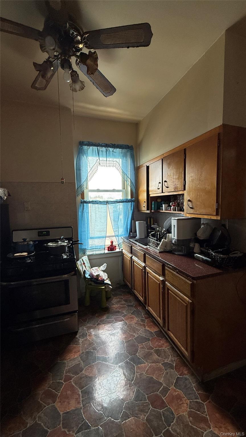 568 Grandview Avenue – For Sale photo 12