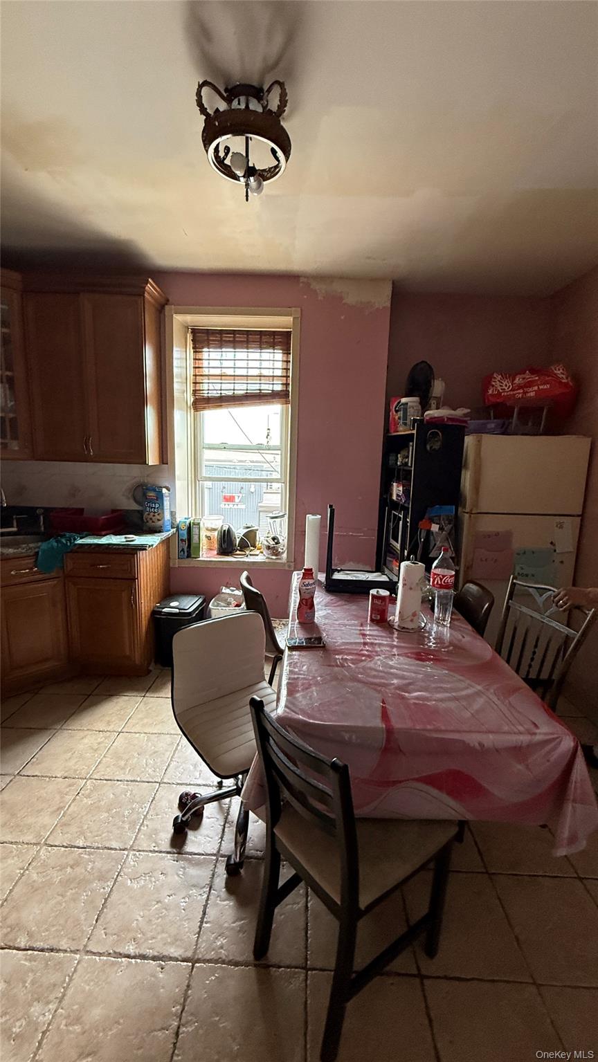 568 Grandview Avenue – For Sale photo 8