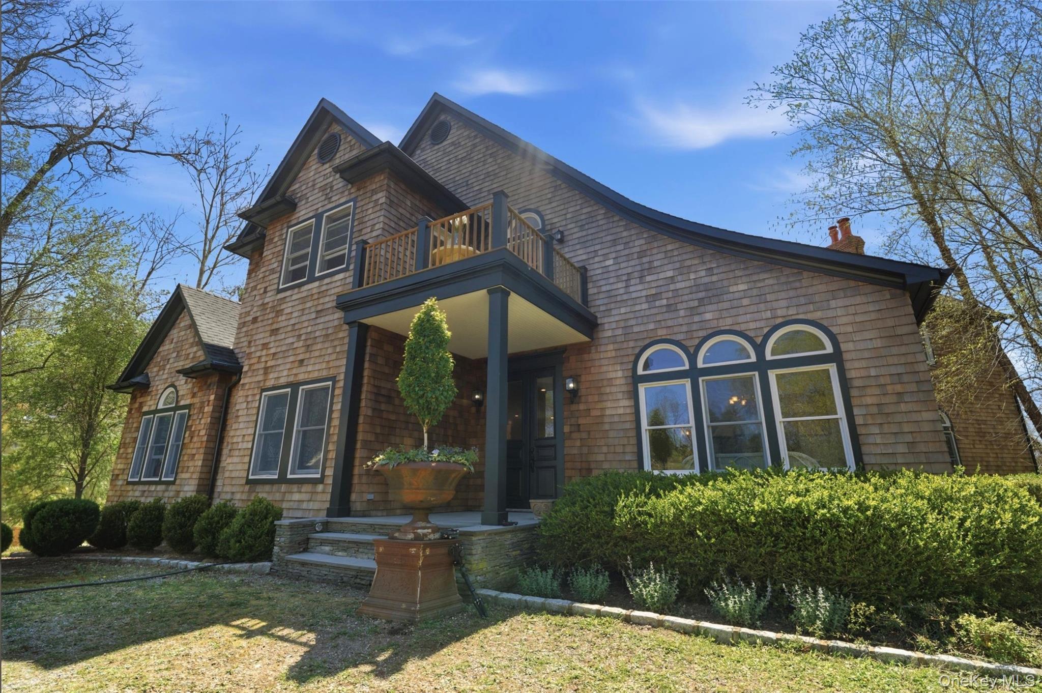 9 Locust Woods Drive – For Sale photo 12