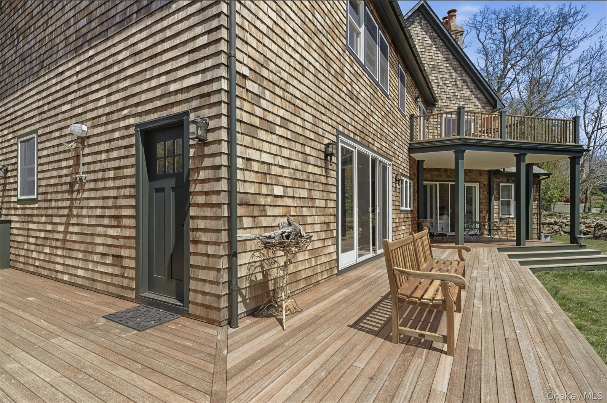 9 Locust Woods Drive – For Sale photo 7