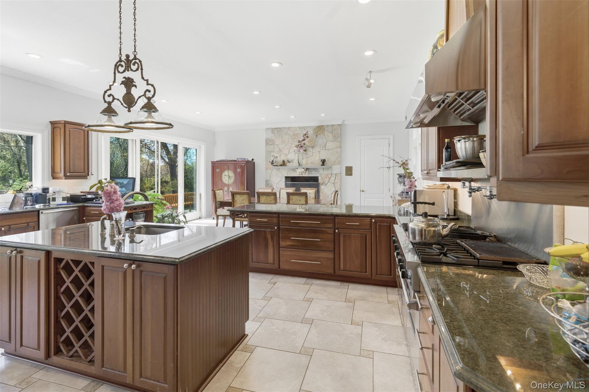9 Locust Woods Drive – For Sale photo 5
