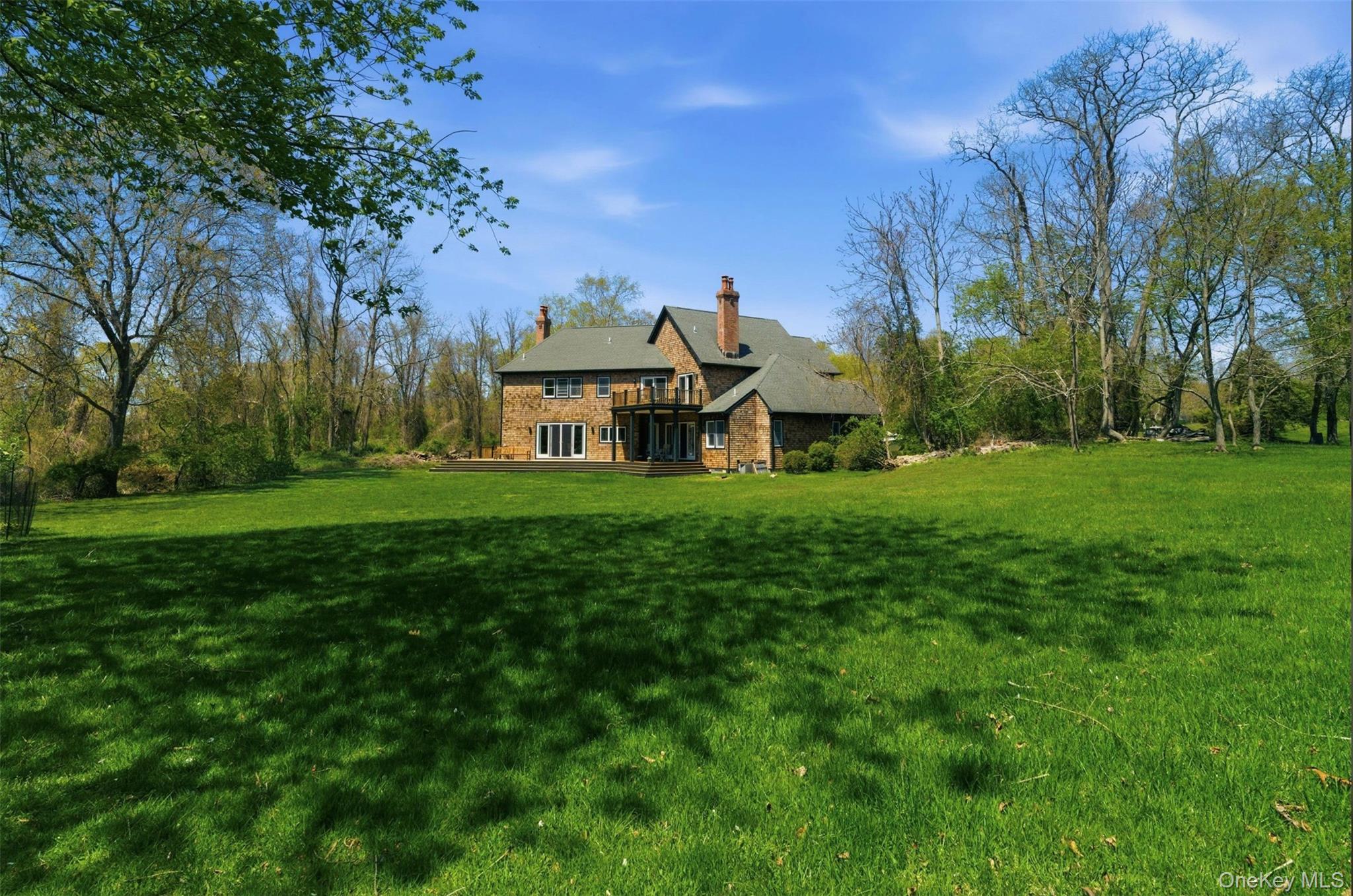 9 Locust Woods Drive – For Sale photo 11