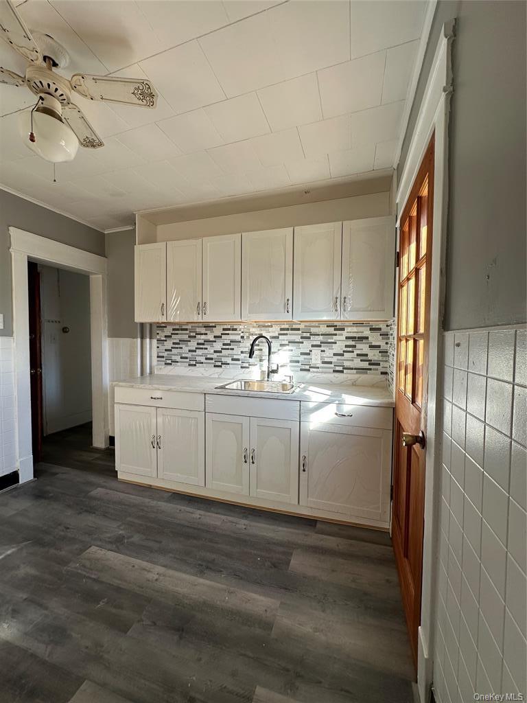 9 Elizabeth Street, Unit 2 photo 3