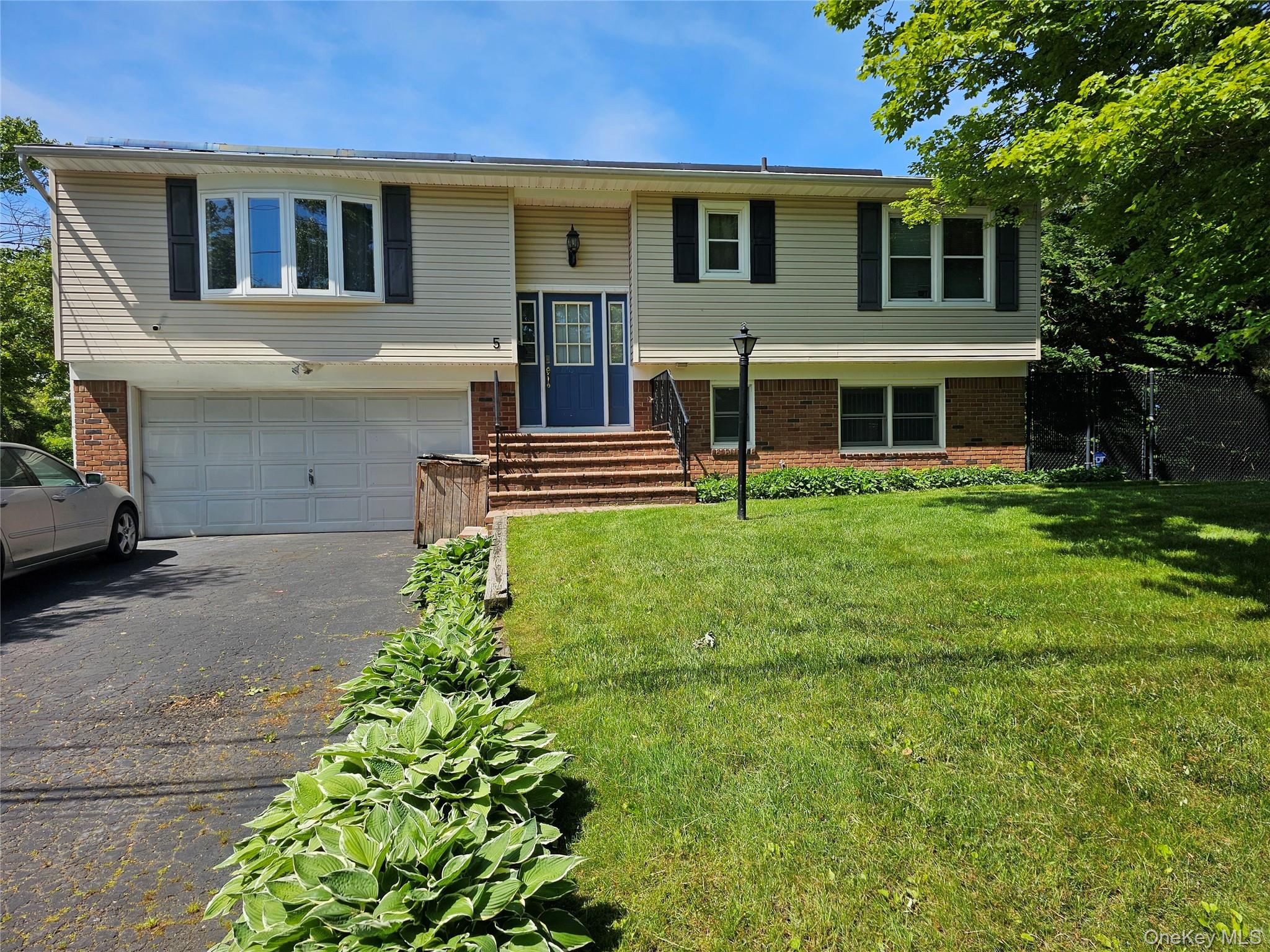 5 Ireland Place – For Sale