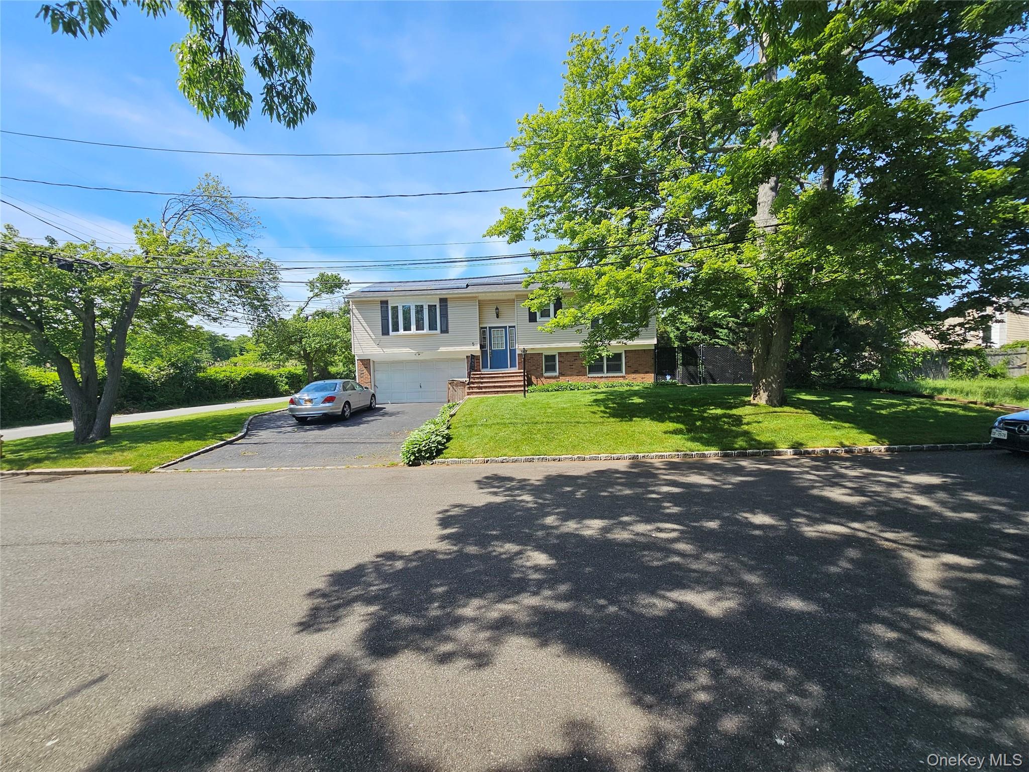5 Ireland Place – For Sale photo 2
