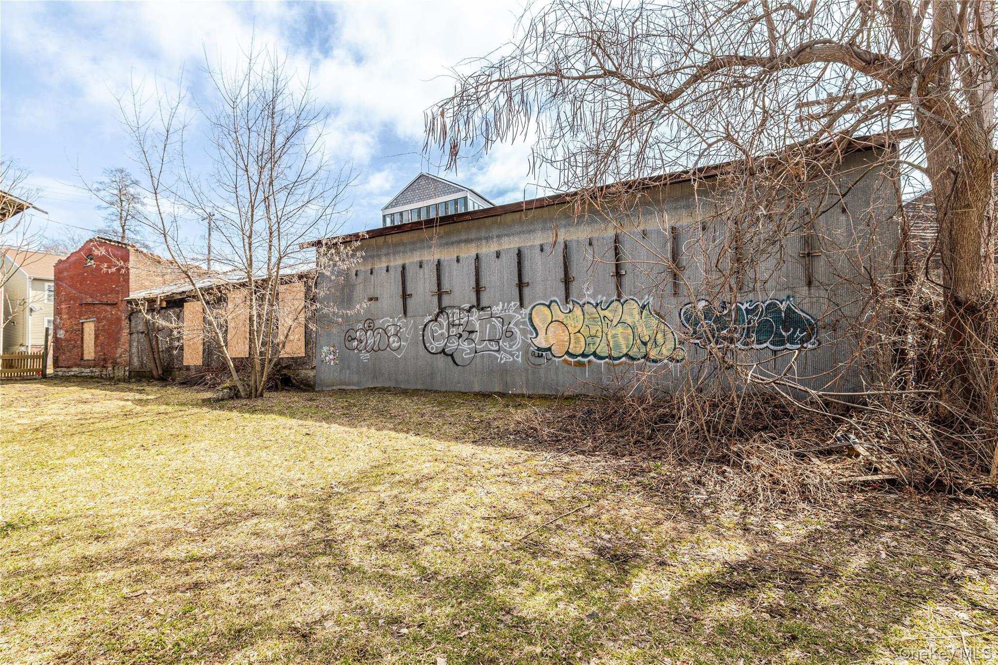 357 Columbia Street – For Sale photo 3
