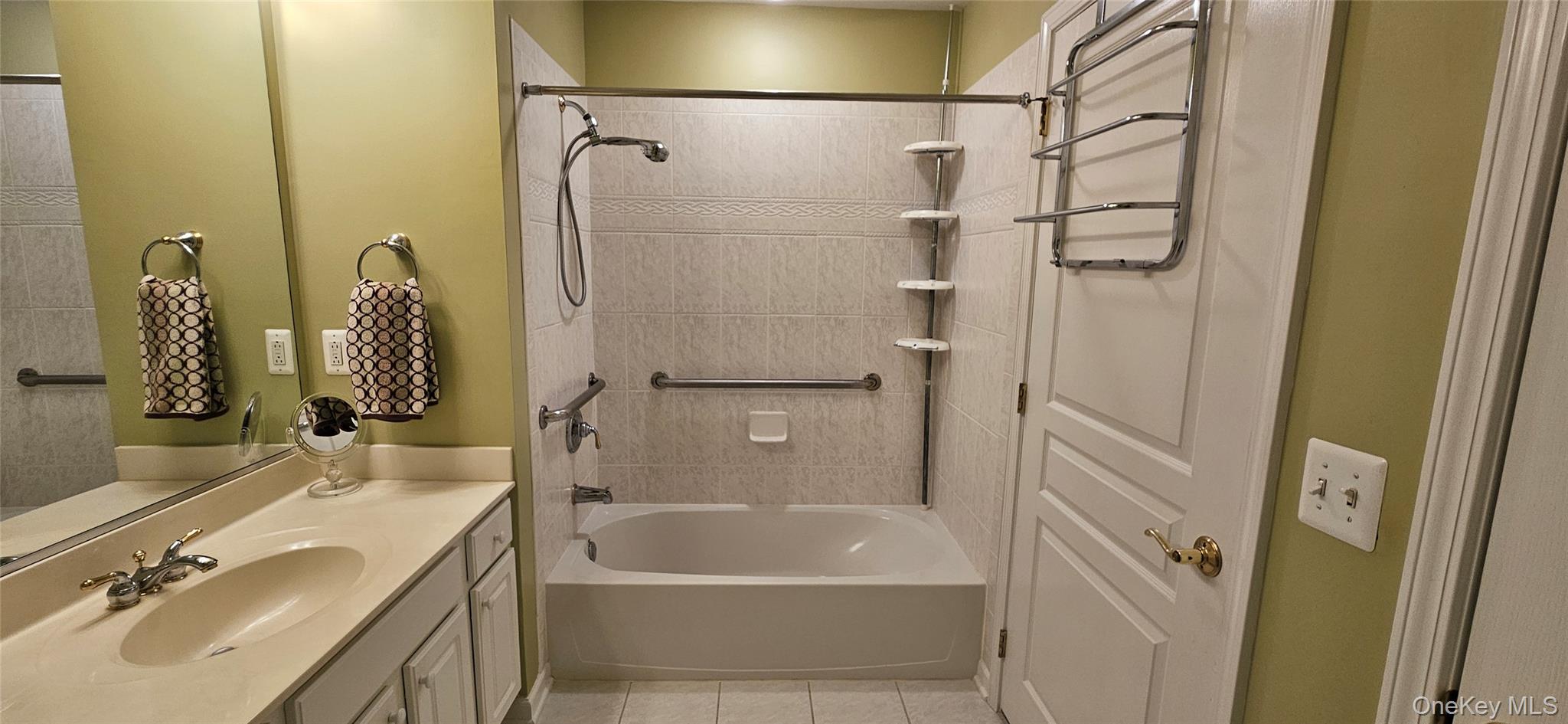 24 N De Baun Avenue, Unit 303 photo 13
