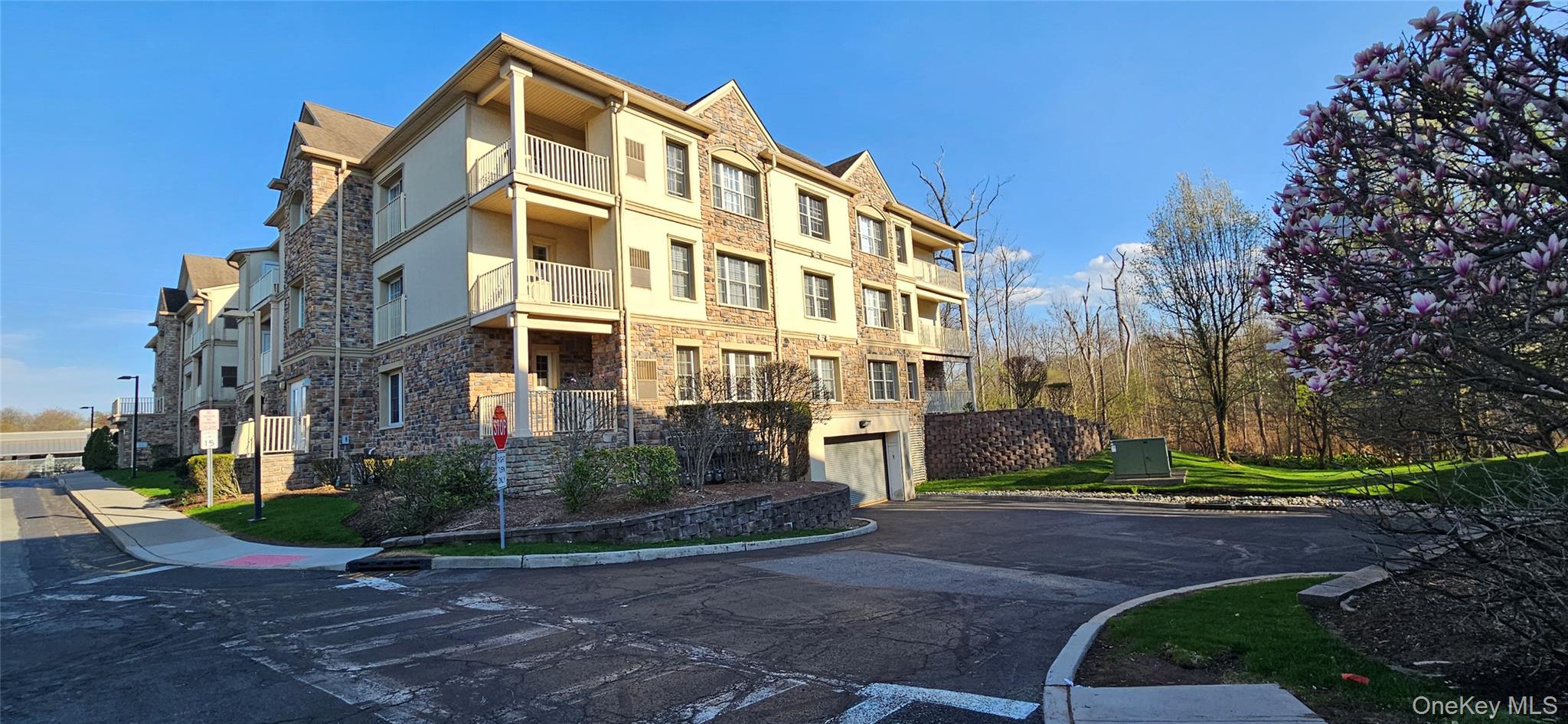 24 N De Baun Avenue, Unit 303 photo 24