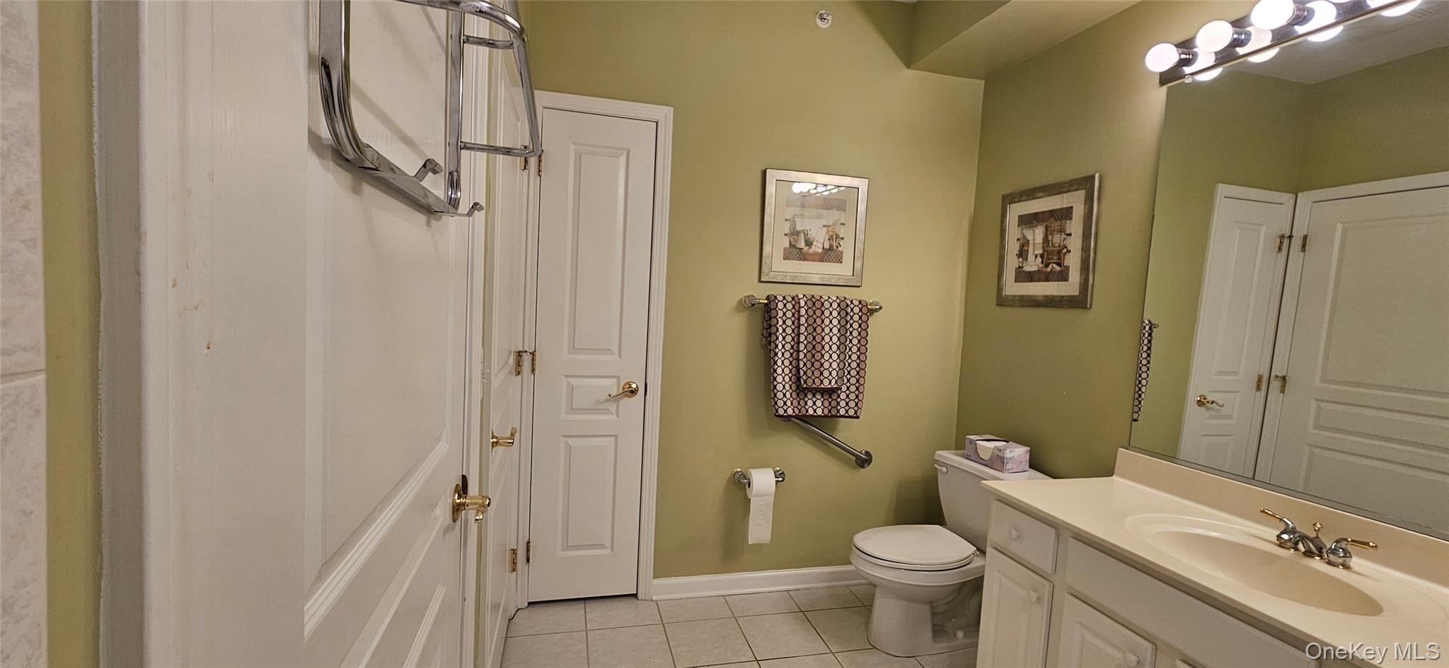 24 N De Baun Avenue, Unit 303 photo 14