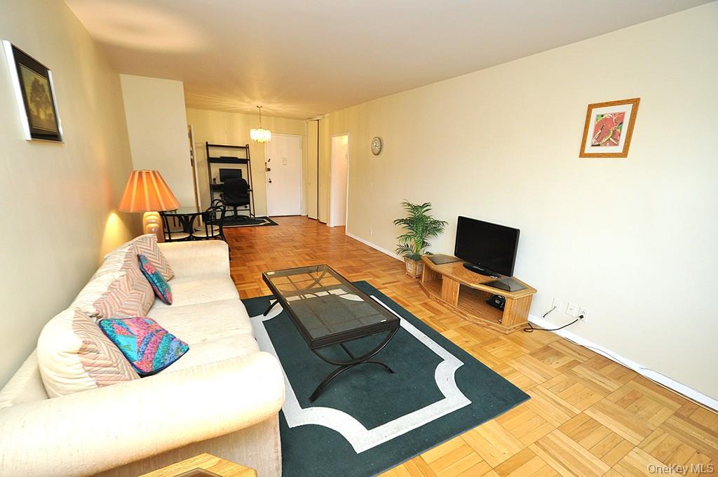 260 Garth Road, Unit 4A5 photo 8