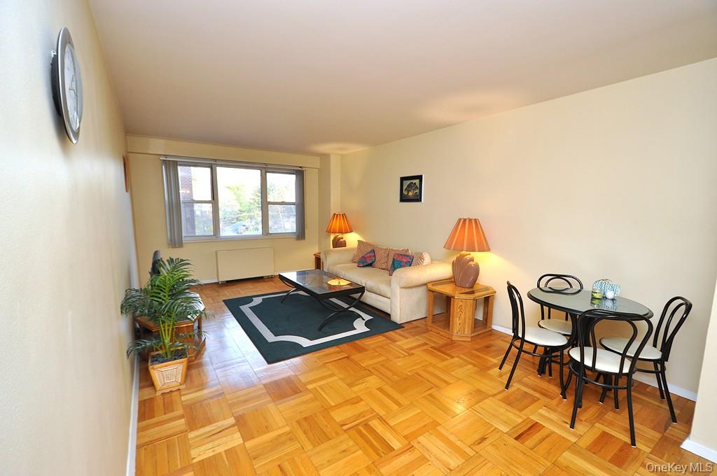 260 Garth Road, Unit 4A5
