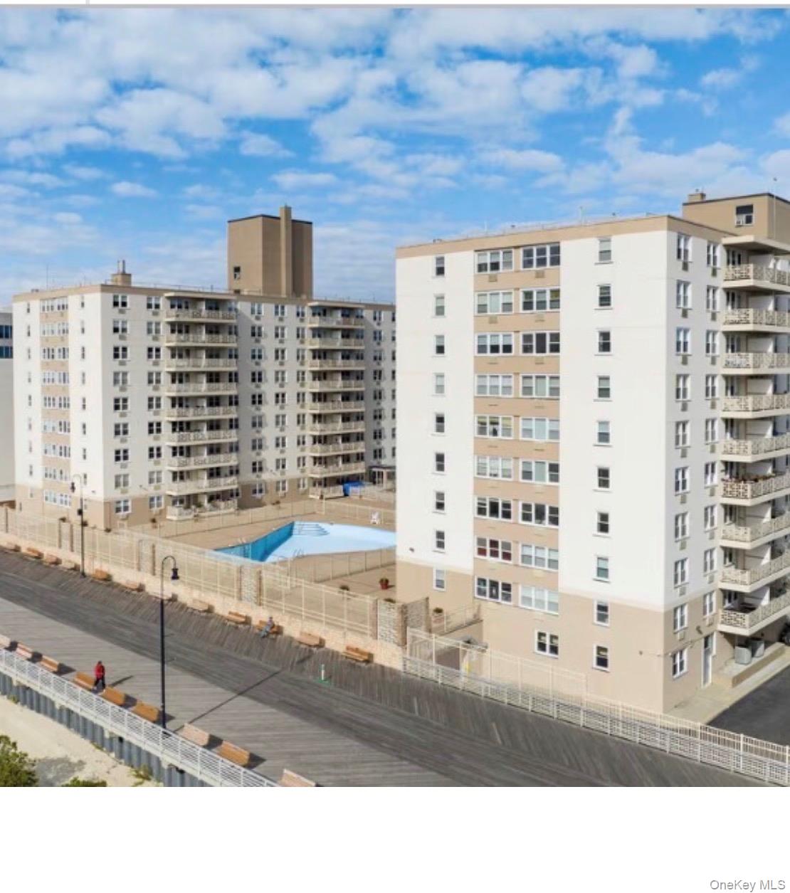 450 Shore Road Rd, Unit 4 H photo 3