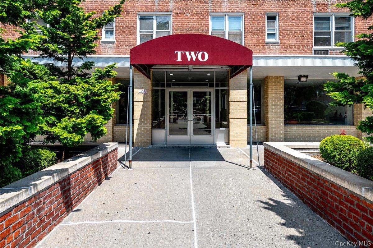 2 Sadore Lane, Unit 6M