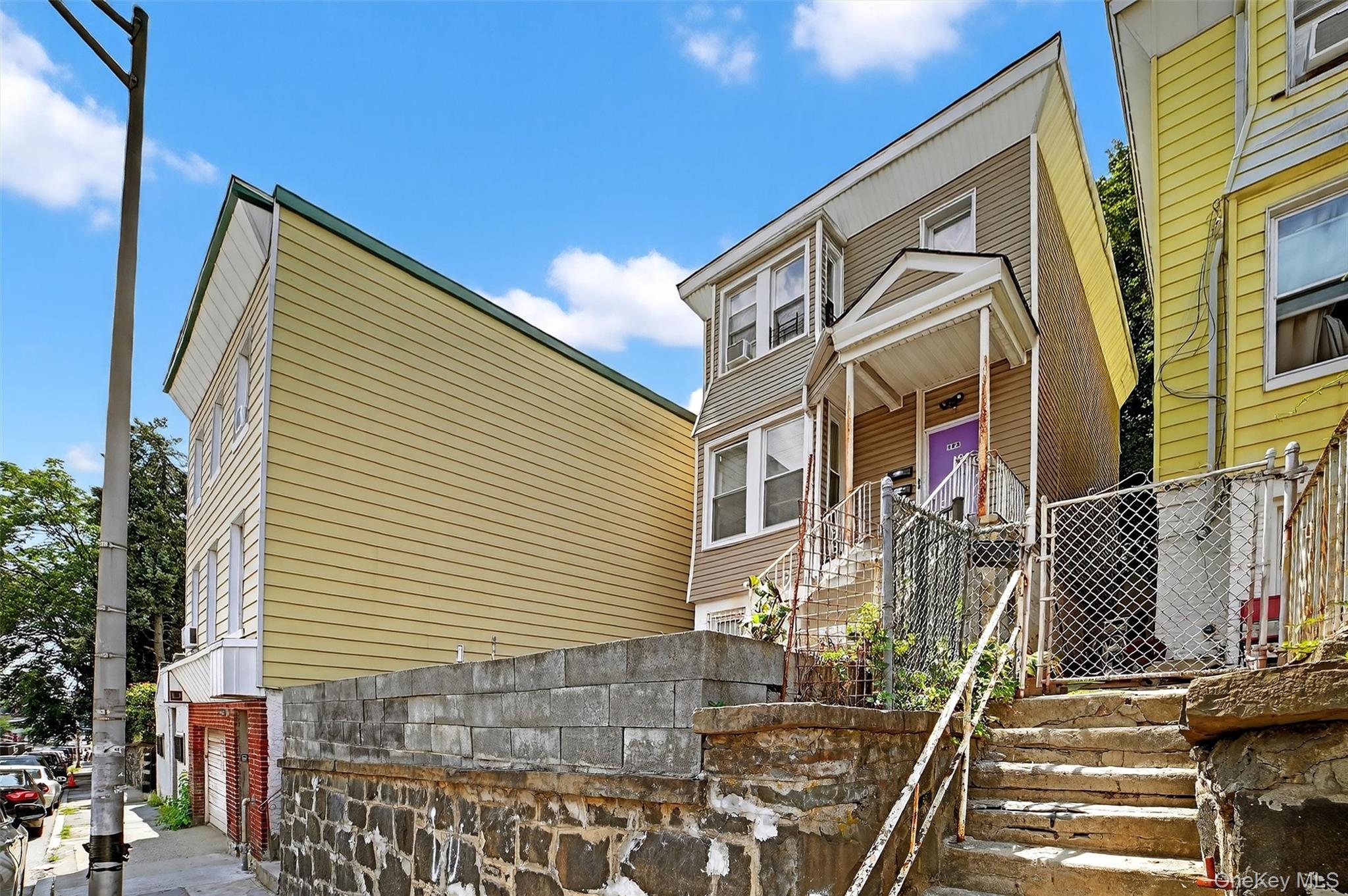 105 Palisade Avenue – For Sale