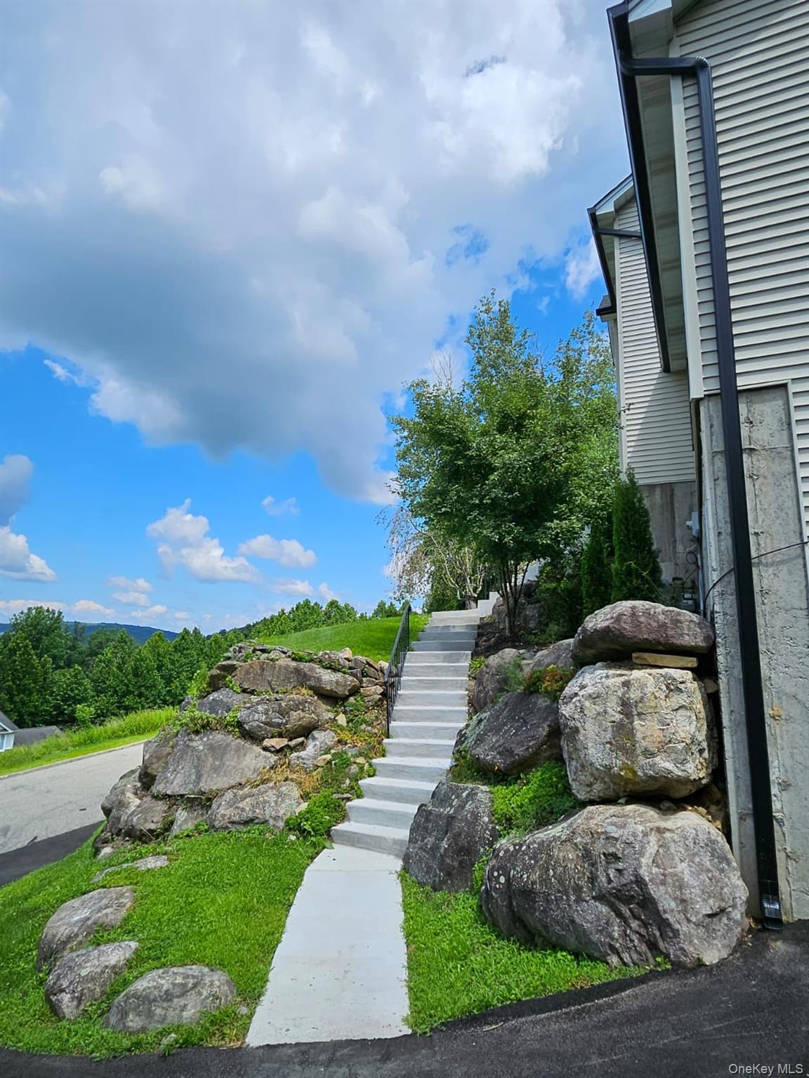 41 Hickory Road – For Sale photo 3