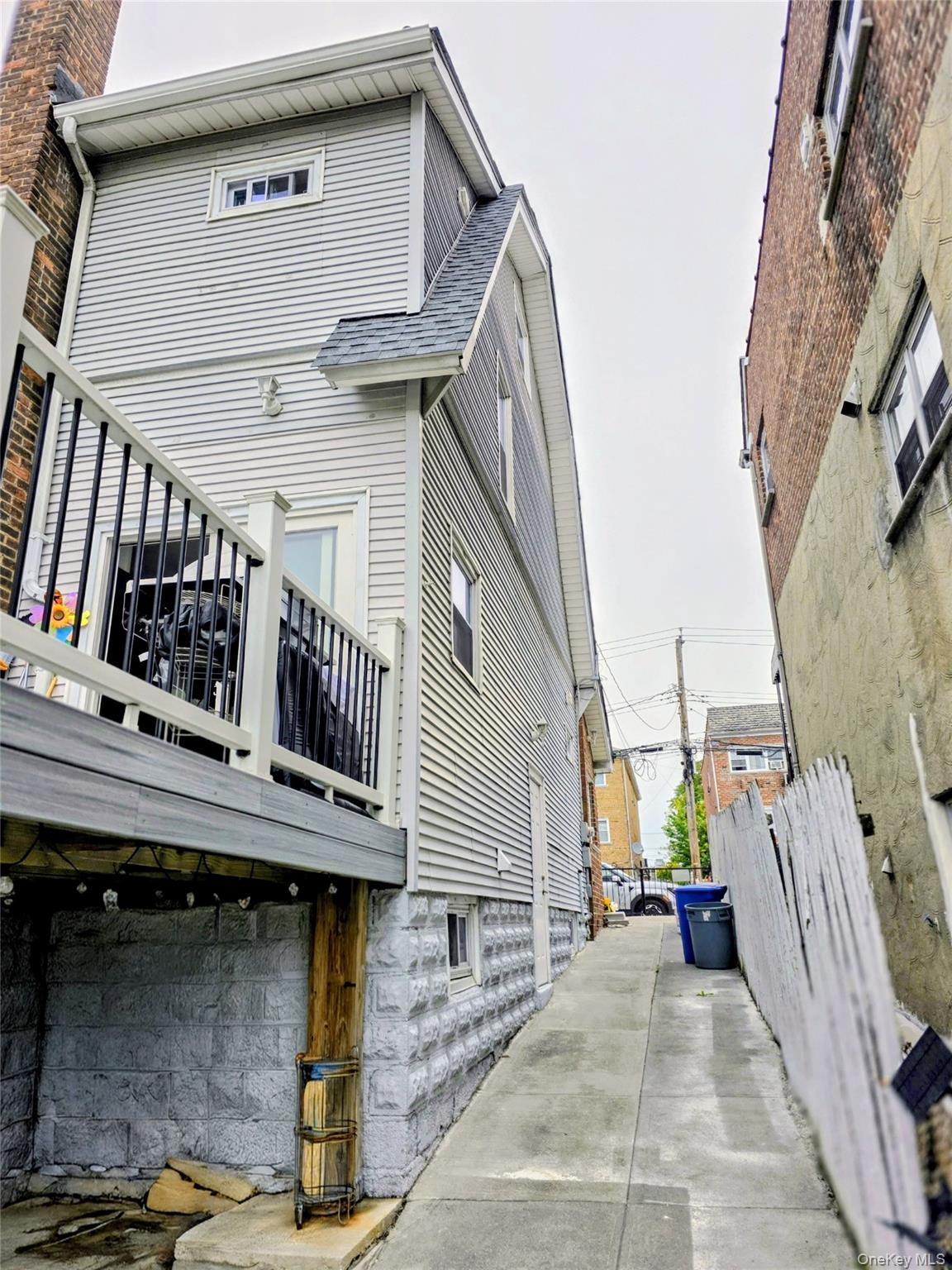 1015 Revere Avenue – For Sale photo 32