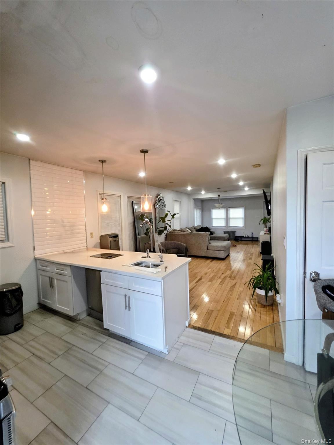 1015 Revere Avenue – For Sale photo 5