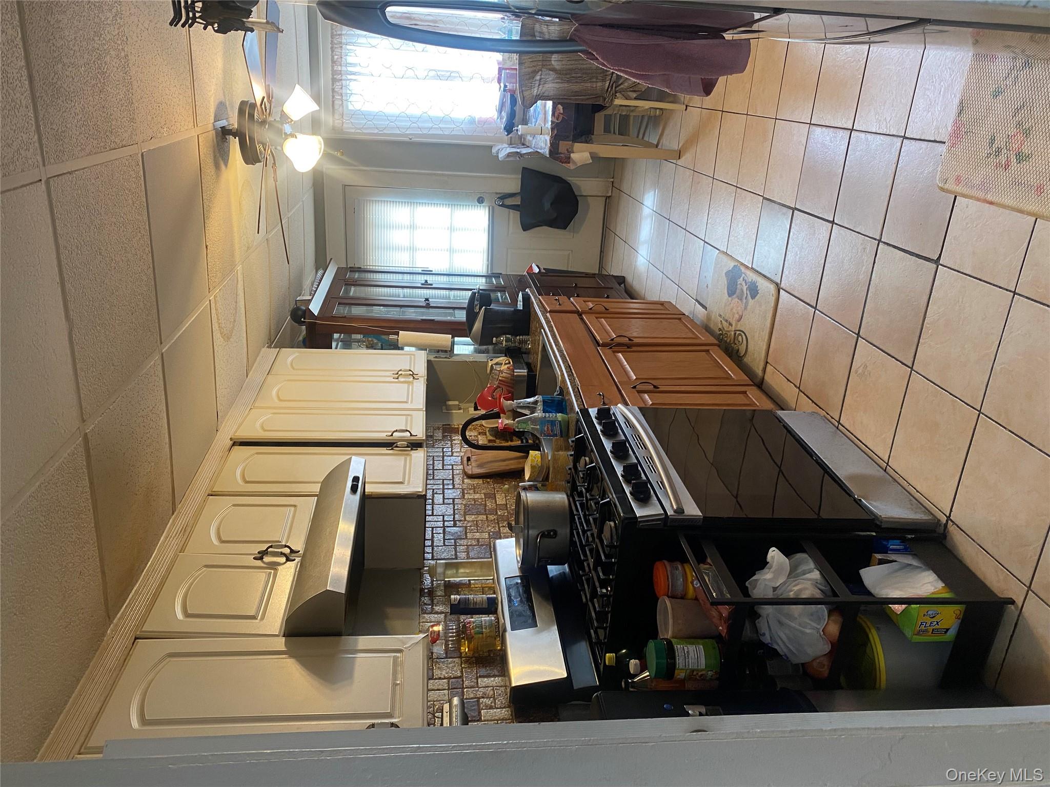 24 Lent Avenue – For Sale photo 4