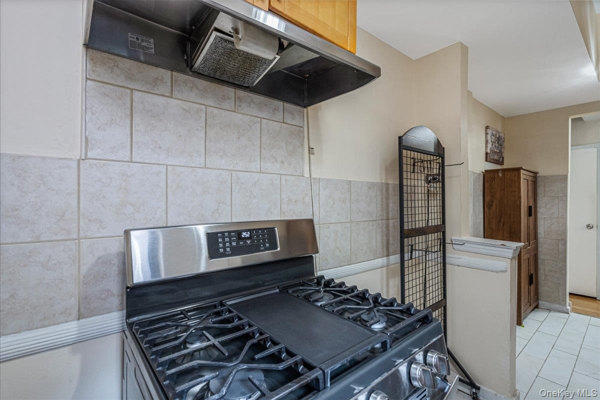 67-35 Yellowstone Boulevard, Unit 1J photo 6