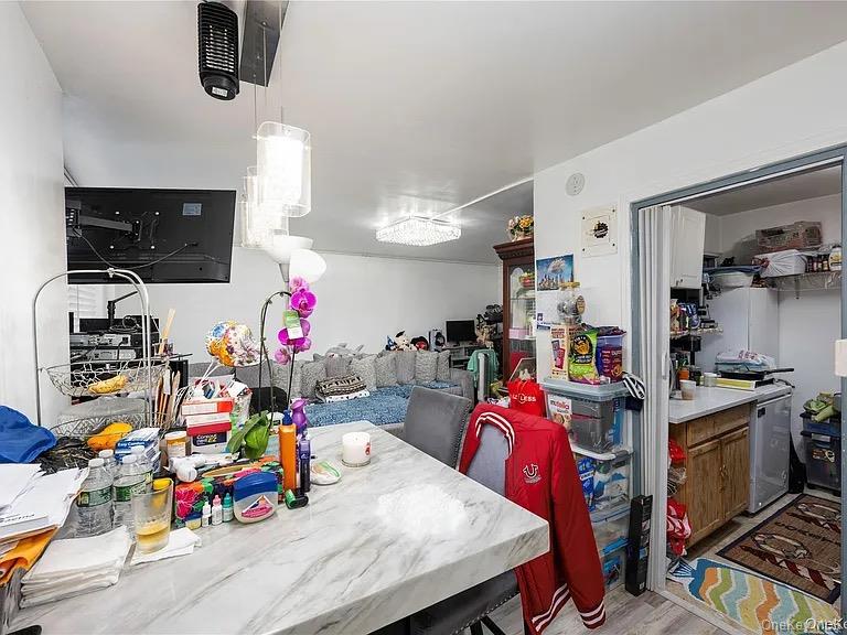 2661 Marion Avenue, Unit 5A photo 5