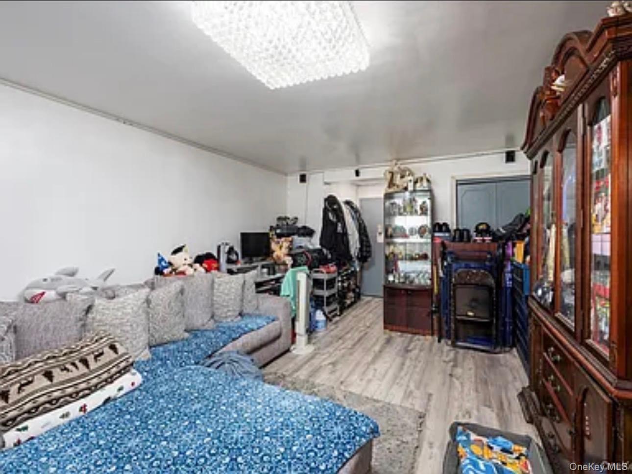 2661 Marion Avenue, Unit 5A