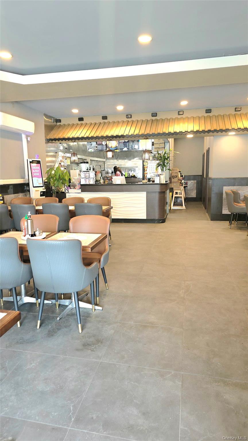 8 Raymond Avenue, Unit Suite A photo 2