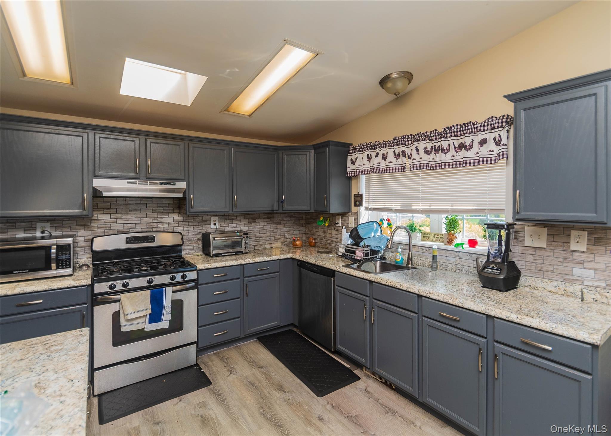 19 Biscayne Blvd – For Sale photo 12
