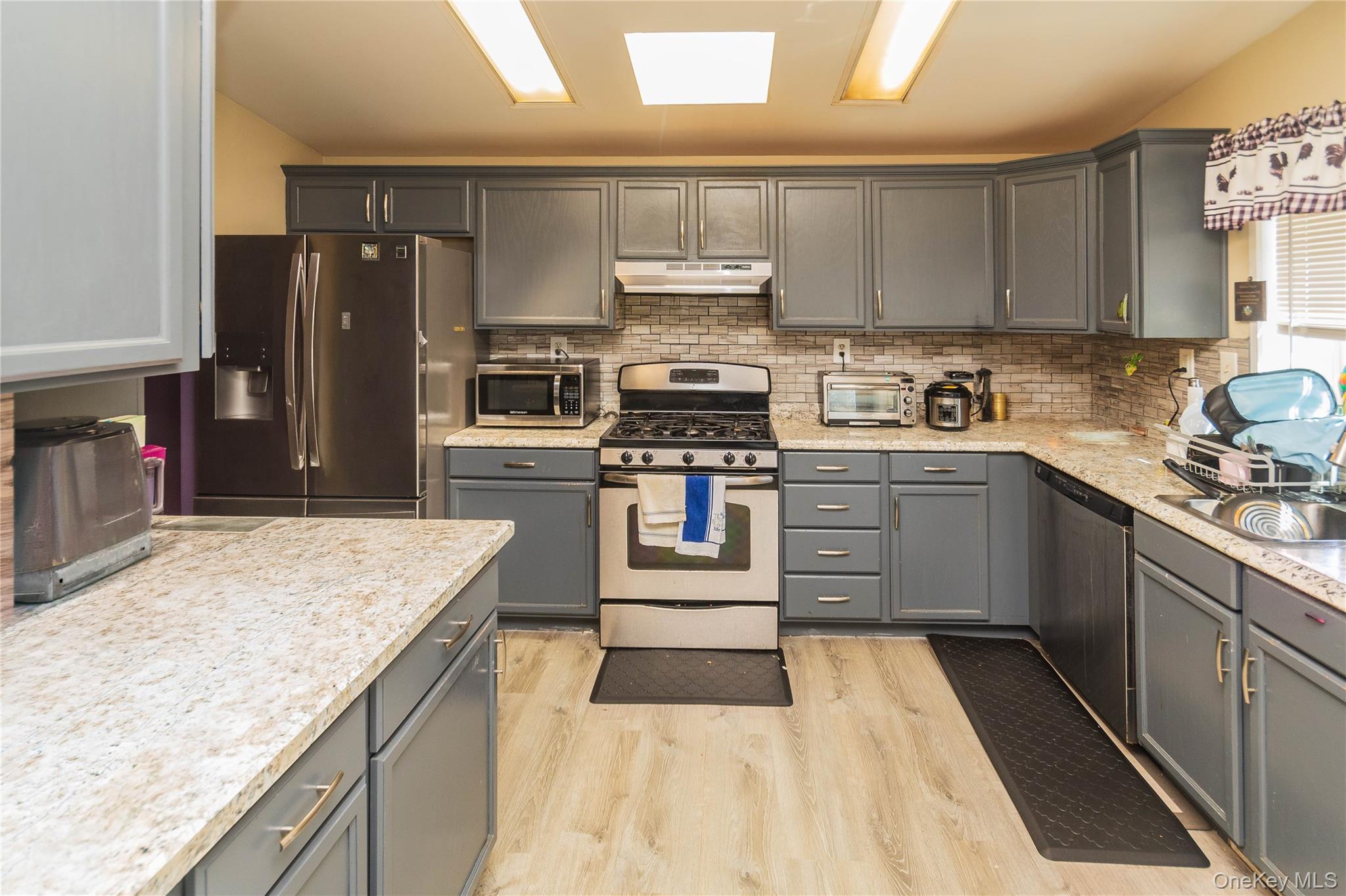19 Biscayne Blvd – For Sale photo 13