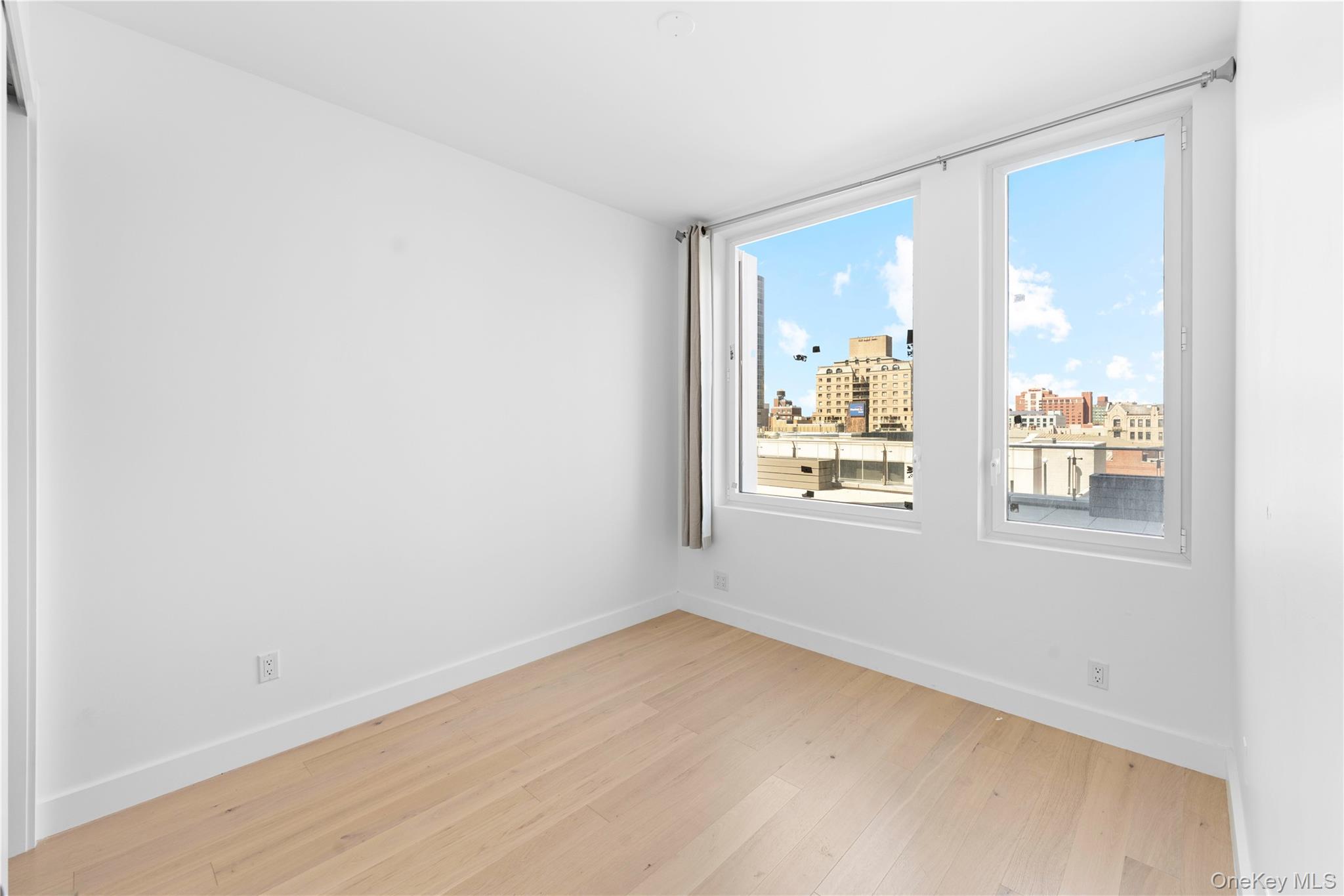 136-18 Maple Avenue, Unit 5G photo 6
