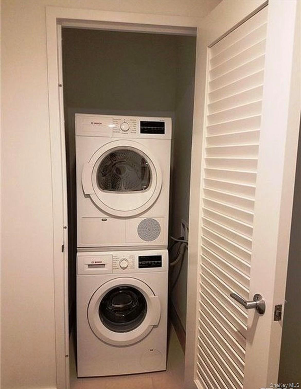 131-05 40th Road, Unit 10T photo 9