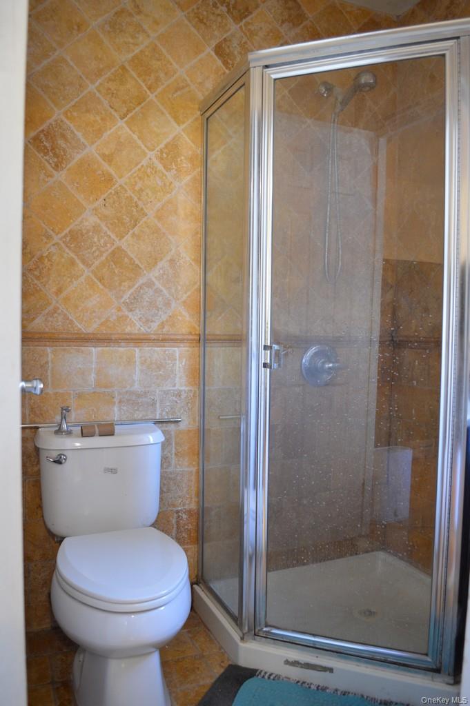 13-31 209th St – For Sale photo 9