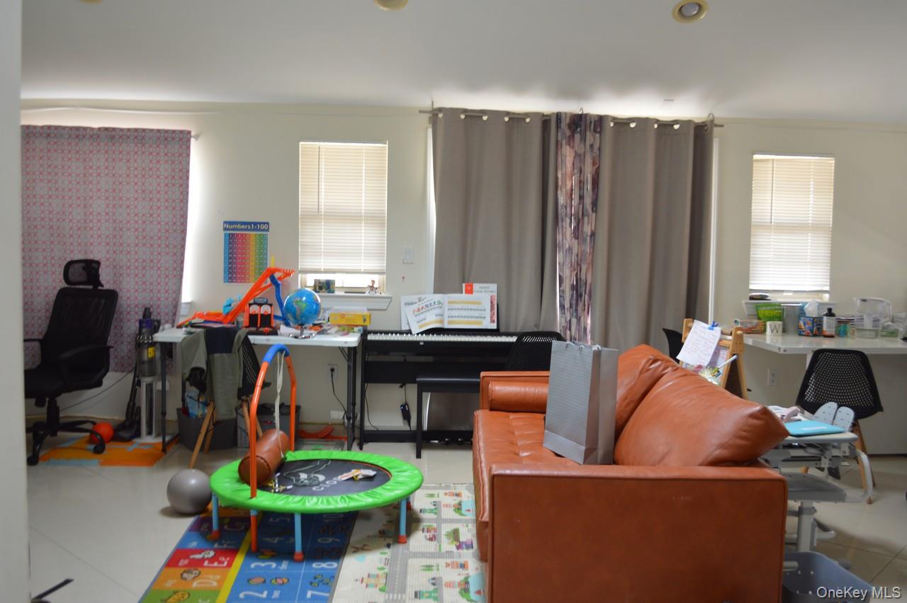 13-31 209th St – For Sale photo 14