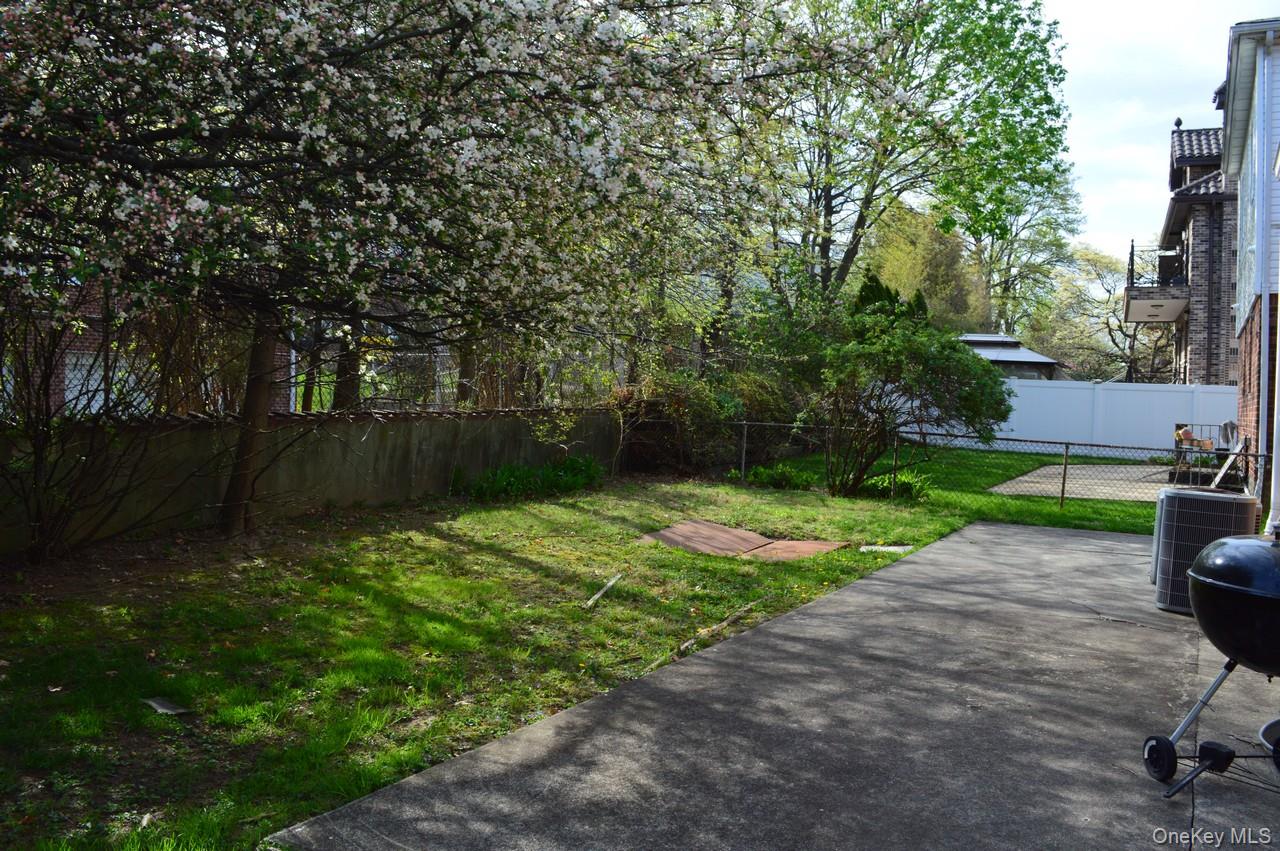 13-31 209th St – For Sale photo 24