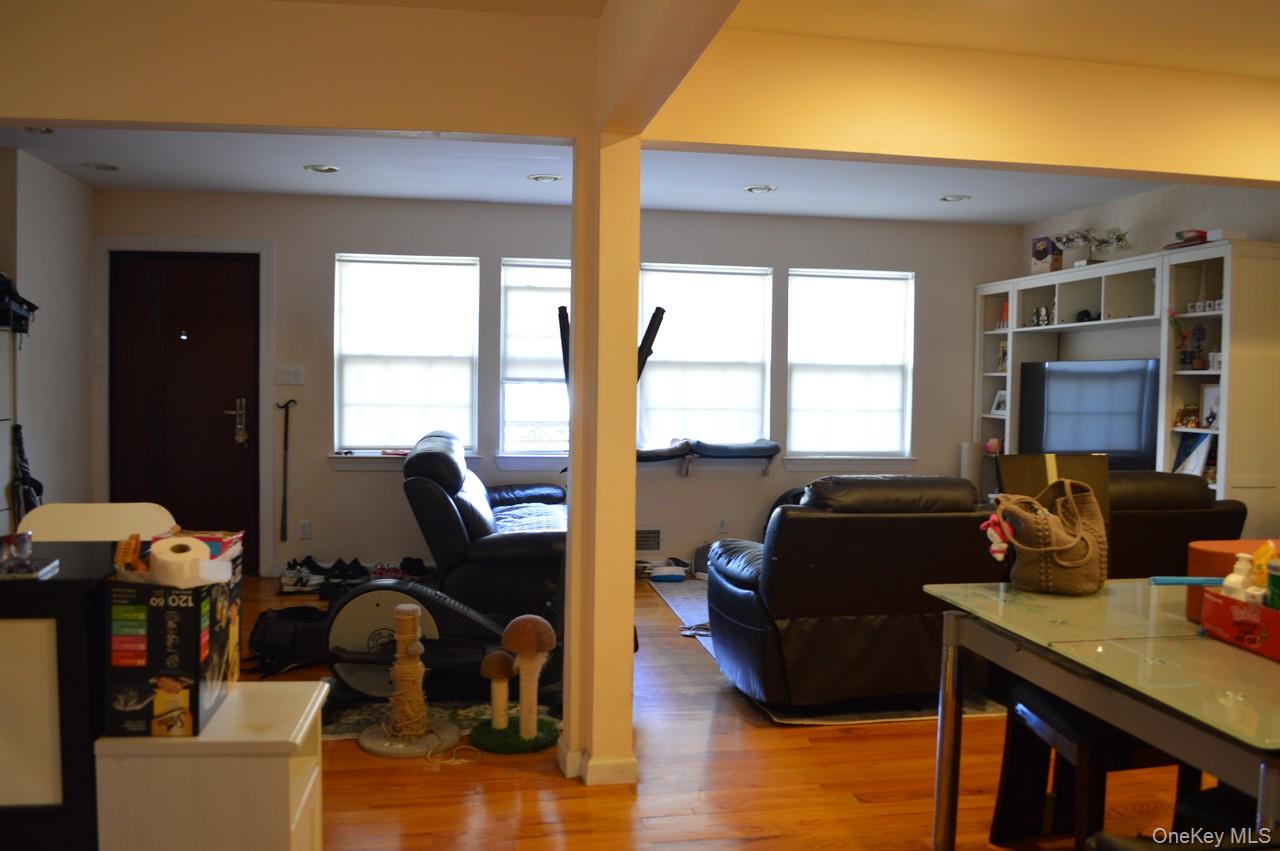 13-31 209th St – For Sale photo 6