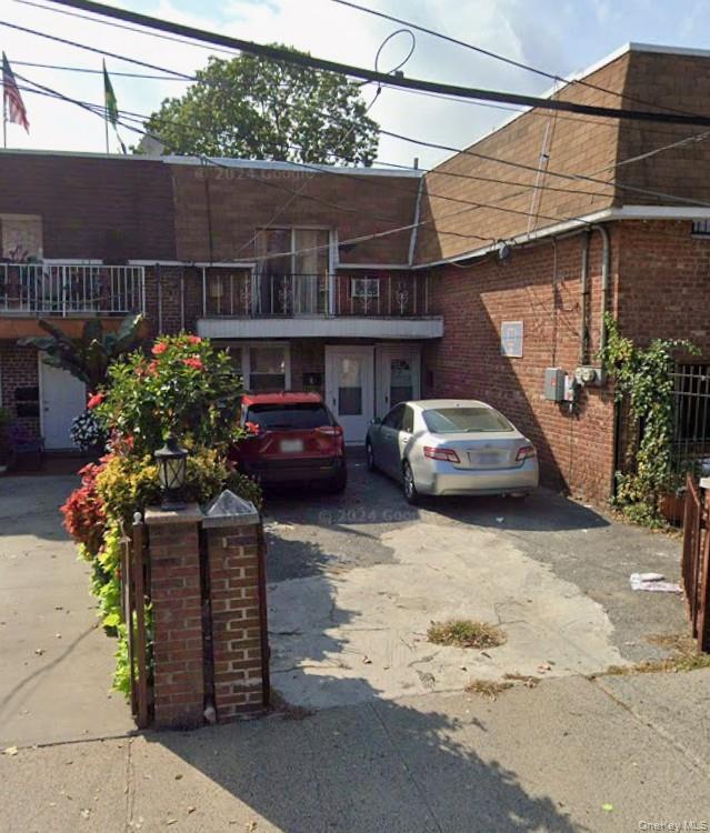 2335 Mott Avenue – For Sale