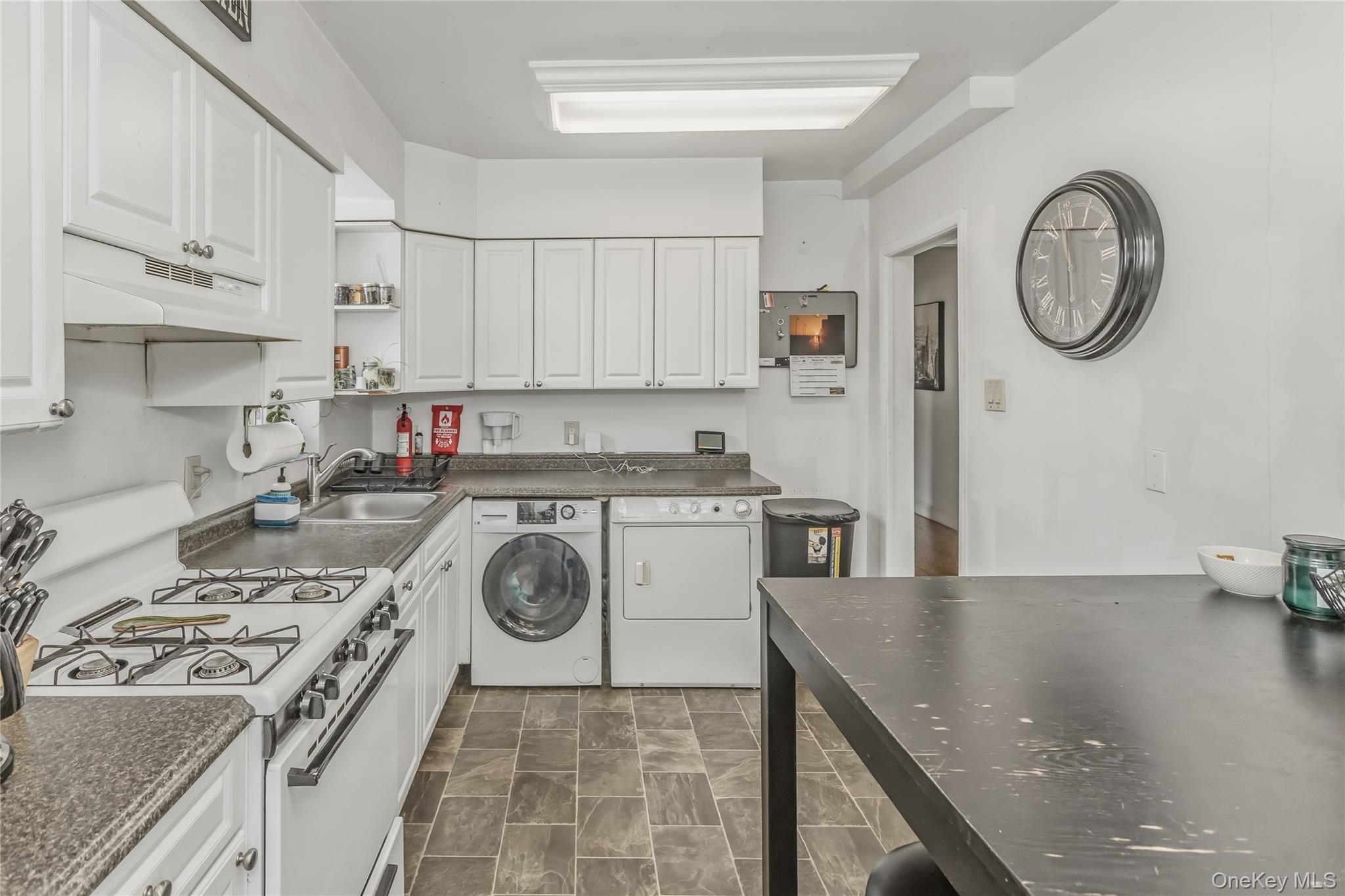 325 E Park Avenue E – For Sale photo 27