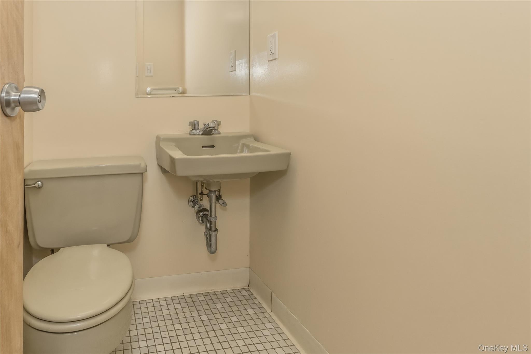 325 E Park Avenue E – For Sale photo 41