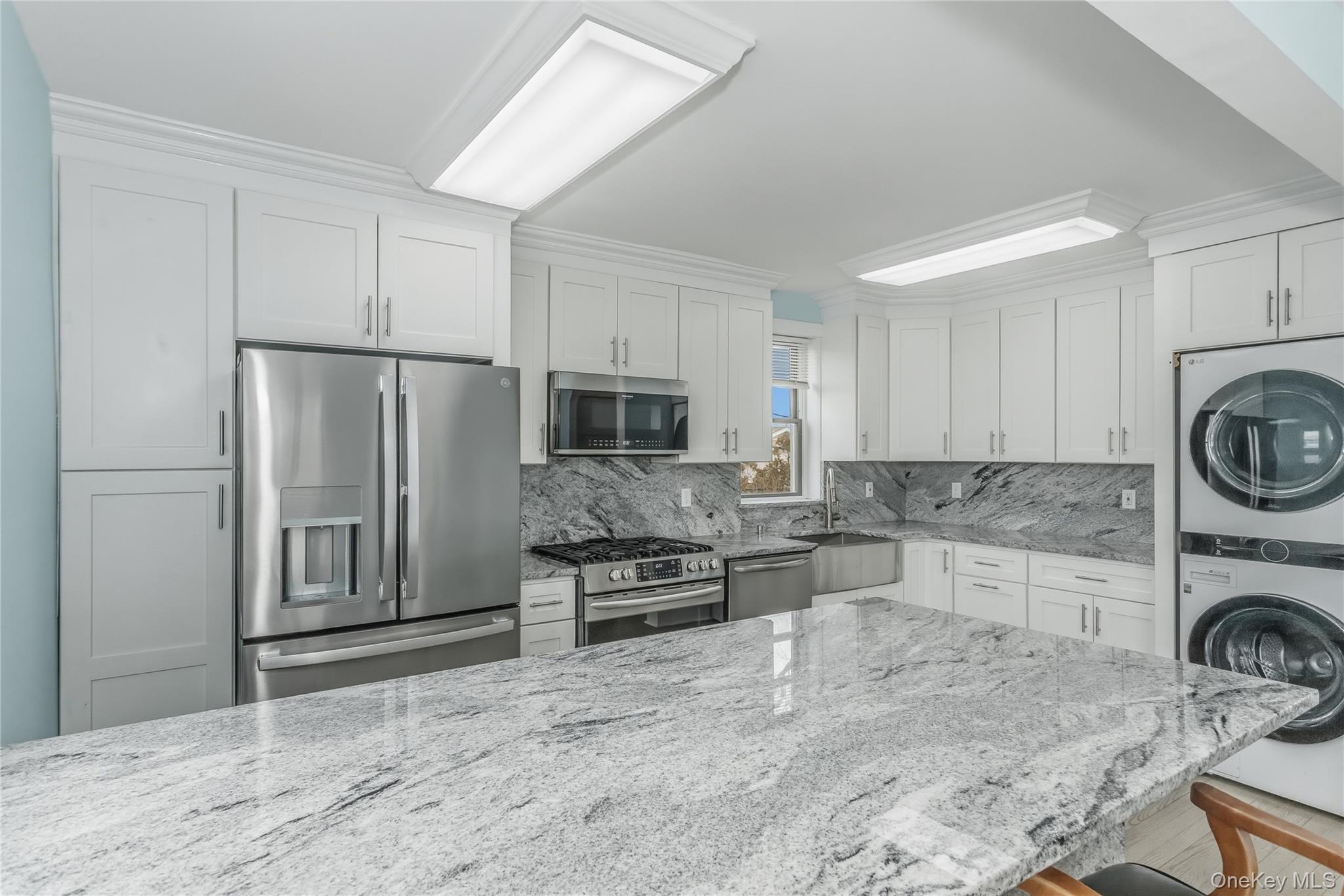 325 E Park Avenue E – For Sale photo 12