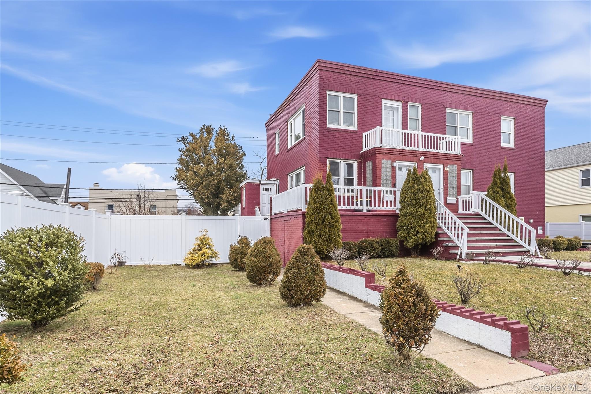 325 E Park Avenue E – For Sale photo 5