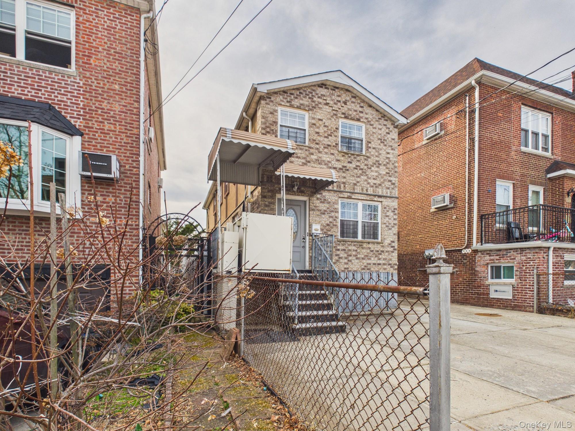 2515 Woodhull Avenue – For Sale photo 3