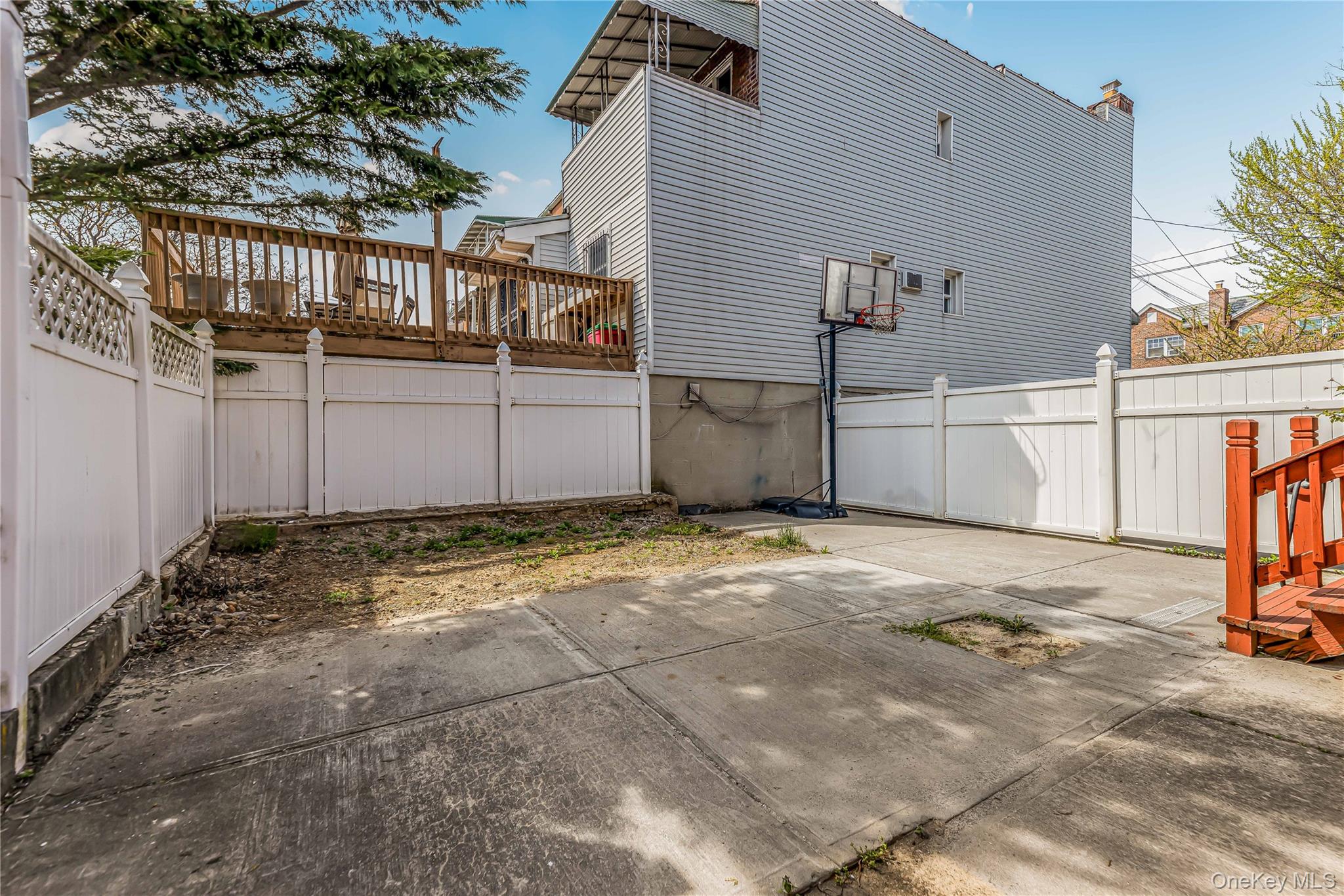 2515 Woodhull Avenue – For Sale photo 22