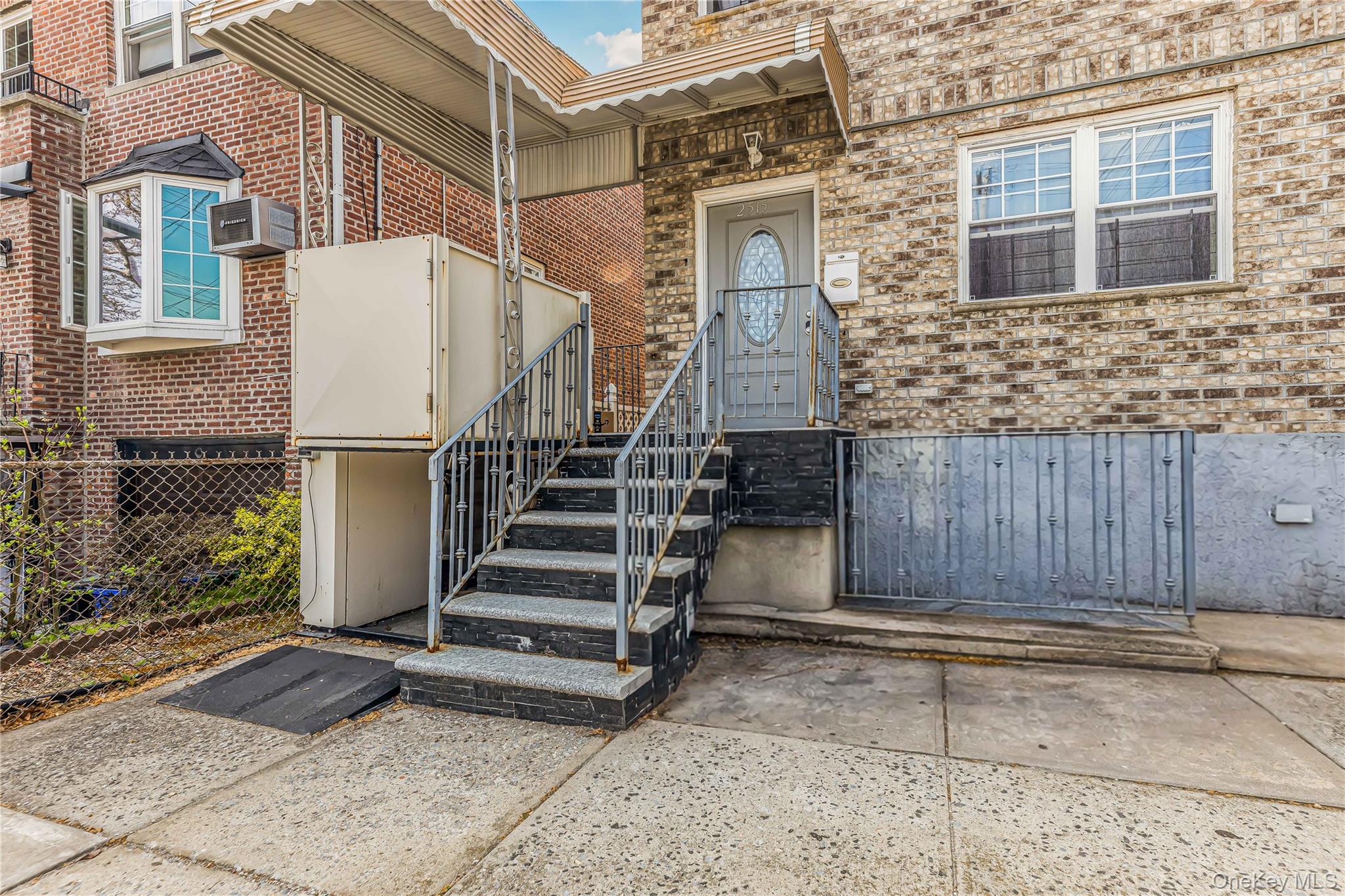 2515 Woodhull Avenue – For Sale photo 24