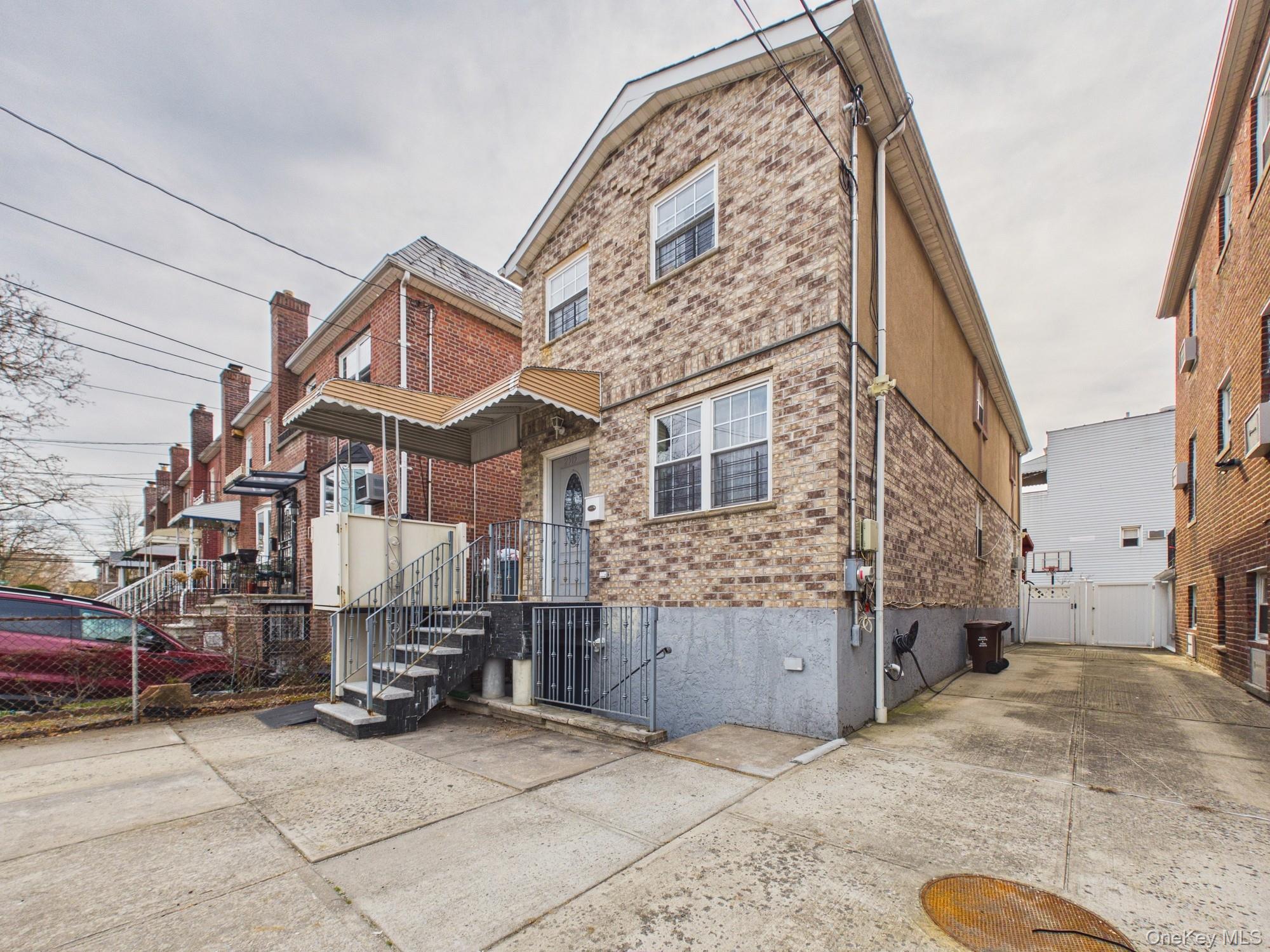 2515 Woodhull Avenue – For Sale photo 7