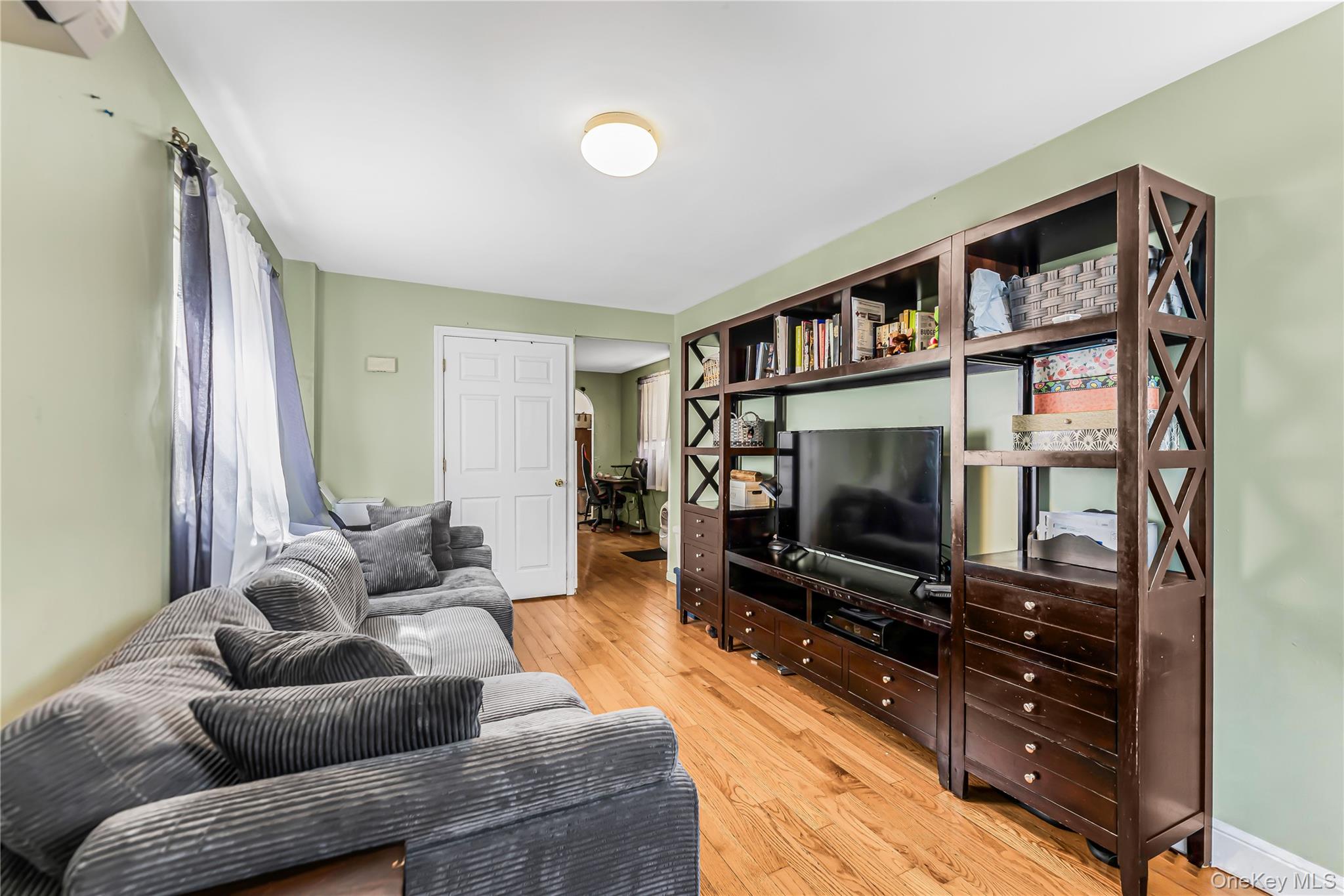 2515 Woodhull Avenue – For Sale photo 14