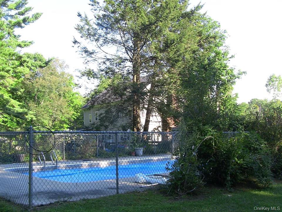 824 Peenpack Trail – For Sale photo 5