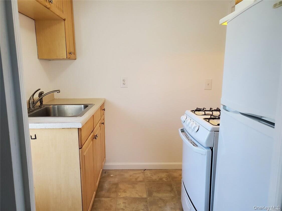 40 Amity Street – For Rent photo 7