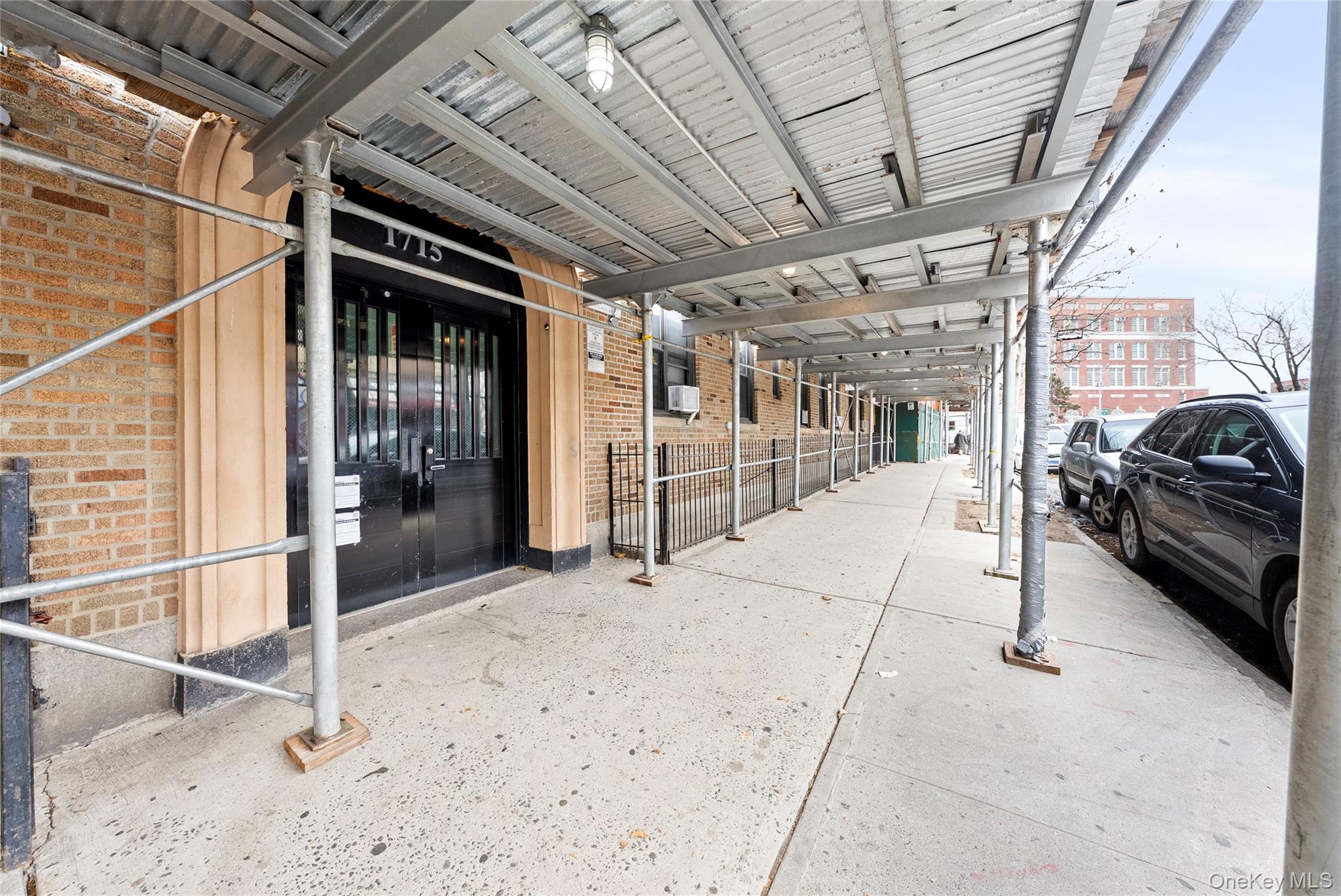 1715 Nelson Avenue, Unit 5D photo 4