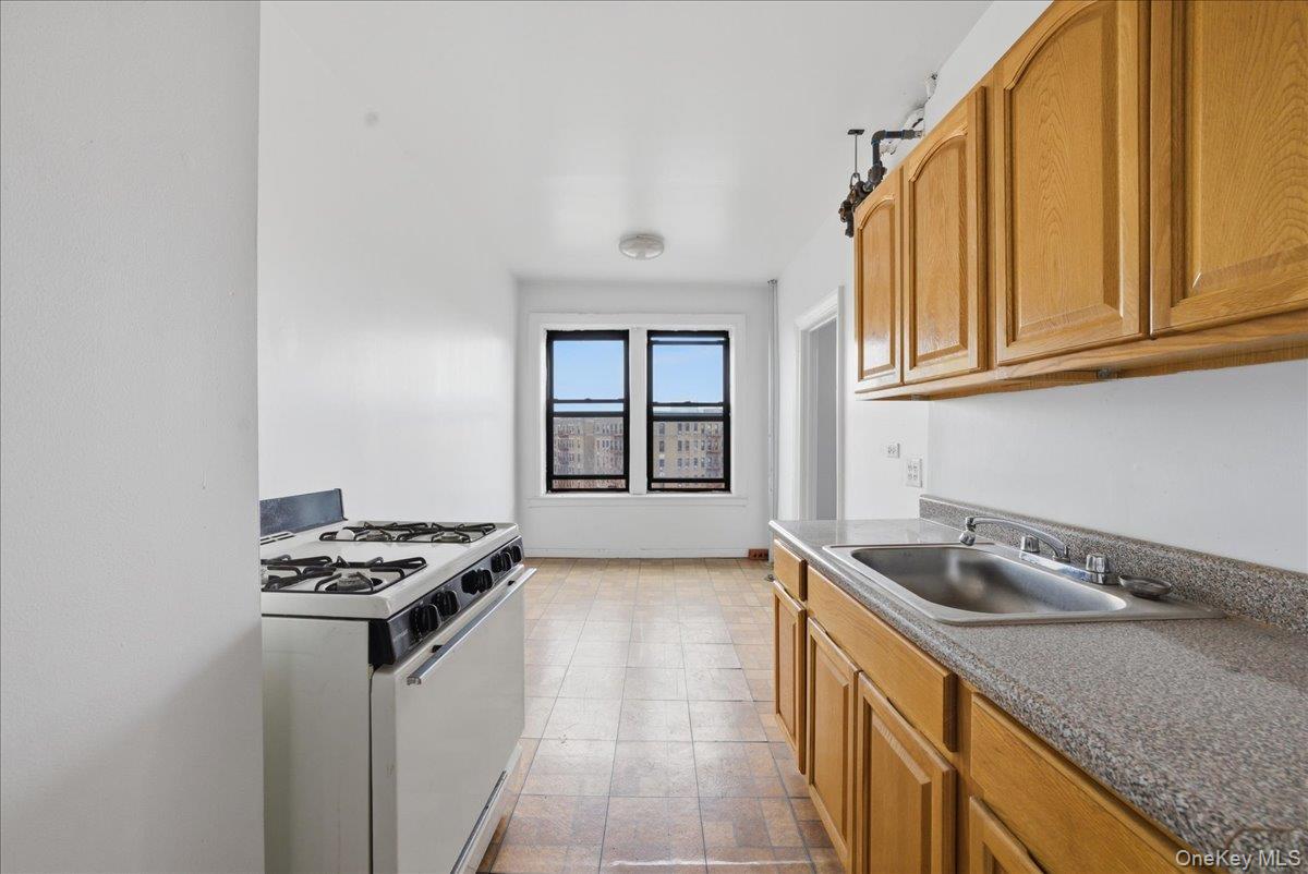 1715 Nelson Avenue, Unit 5D photo 14