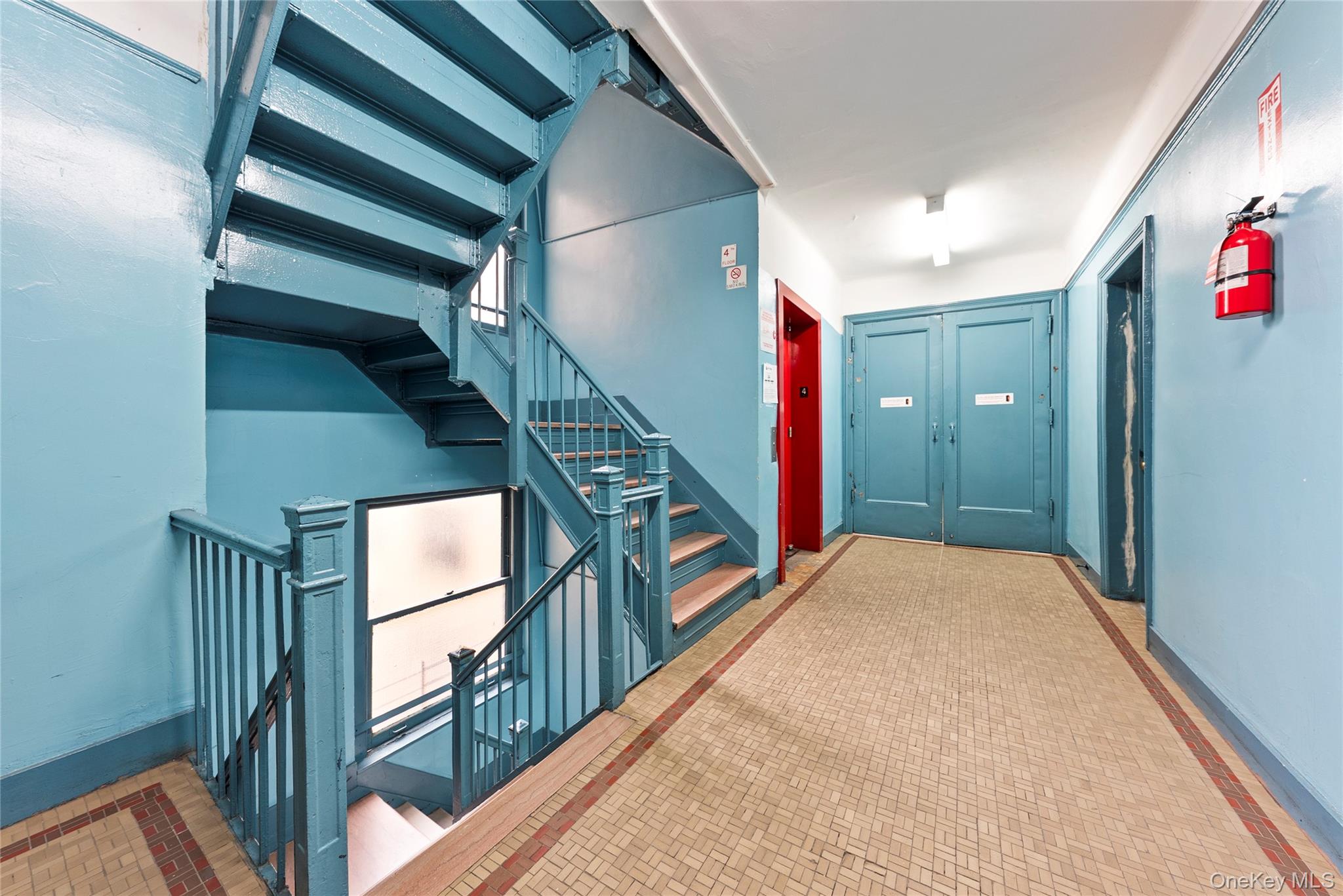 1715 Nelson Avenue, Unit 5D photo 3